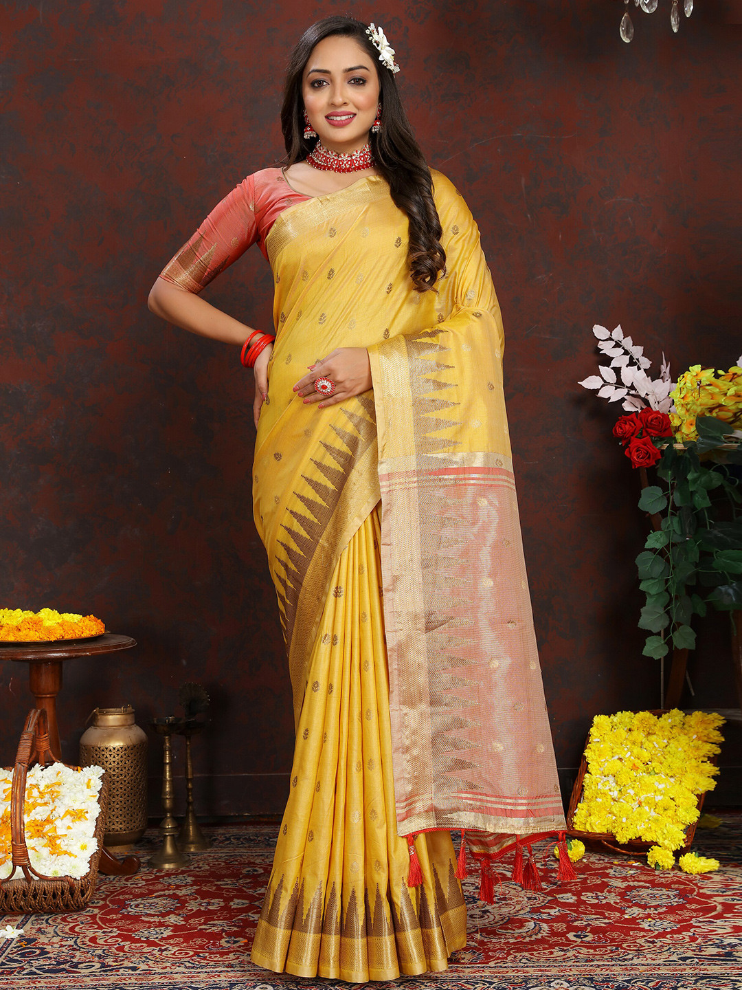 

YAVIRA SILK Woven Design Zari Silk Cotton Banarasi Saree, Yellow