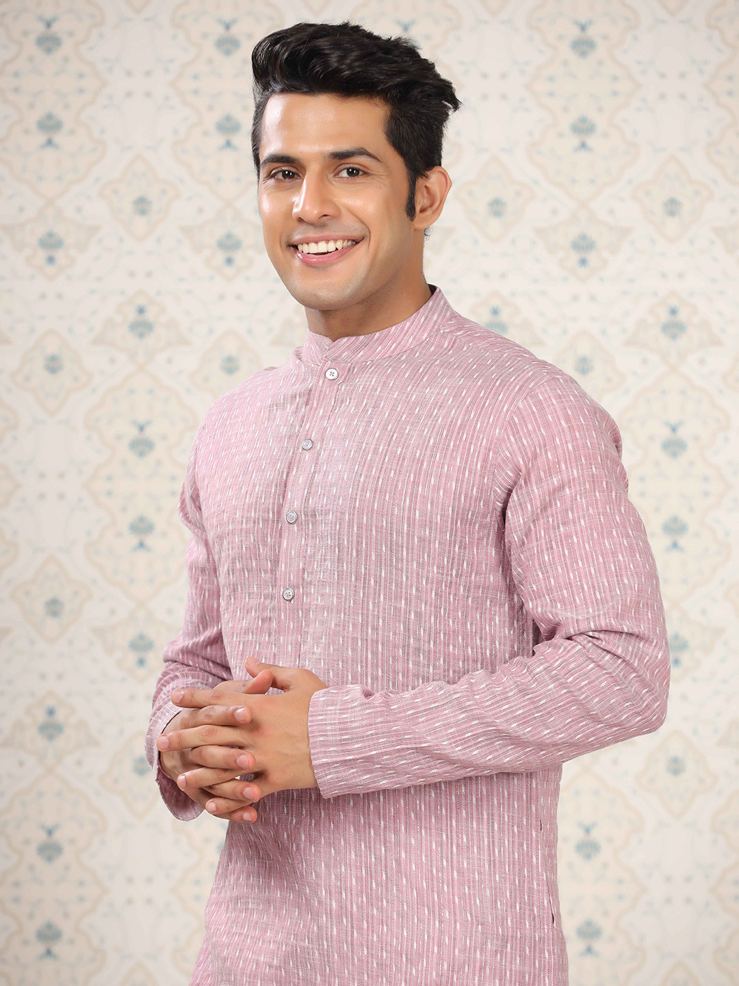 

Ode by House of Pataudi Striped Thread Work Straight Kurta, Pink