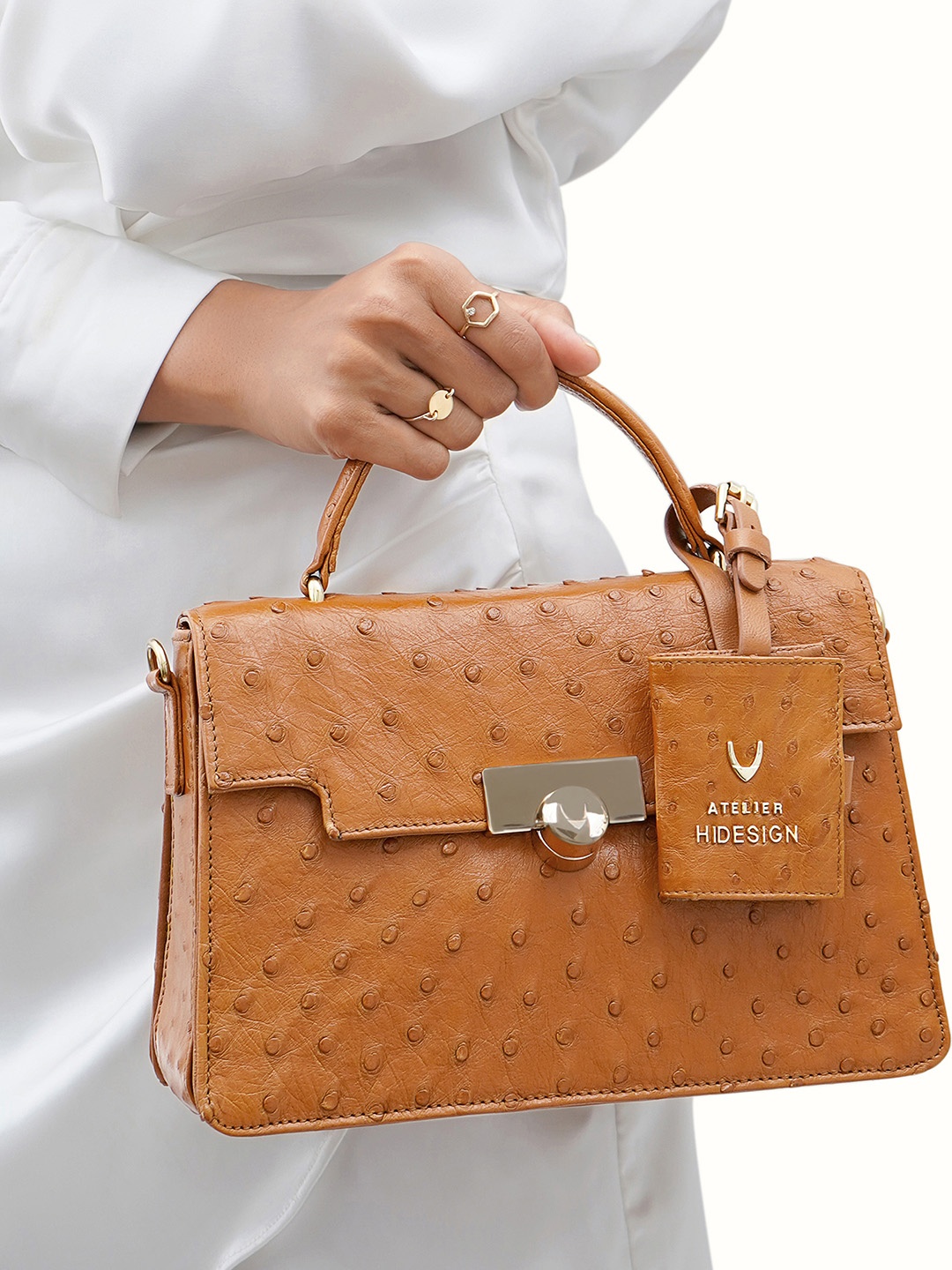 

Hidesign BARTOLI 02 Genuine Leather Handheld Bag, Tan
