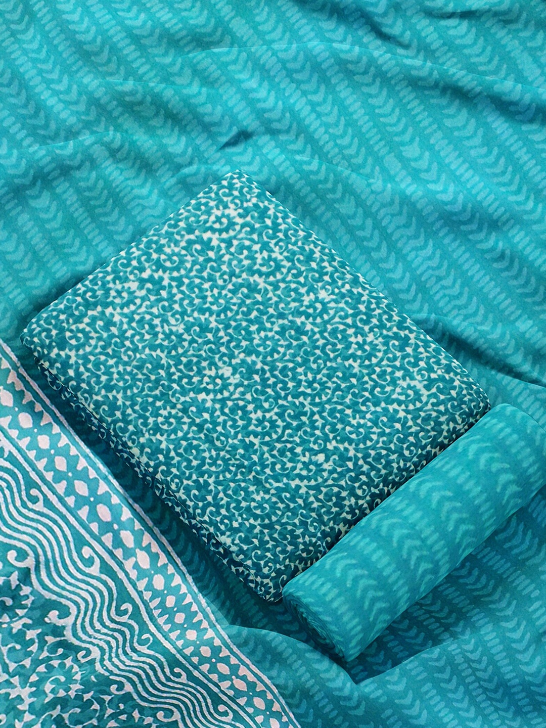 

Weaves of Tradition Printed Pure Cotton Unstitched Dress Material, Teal