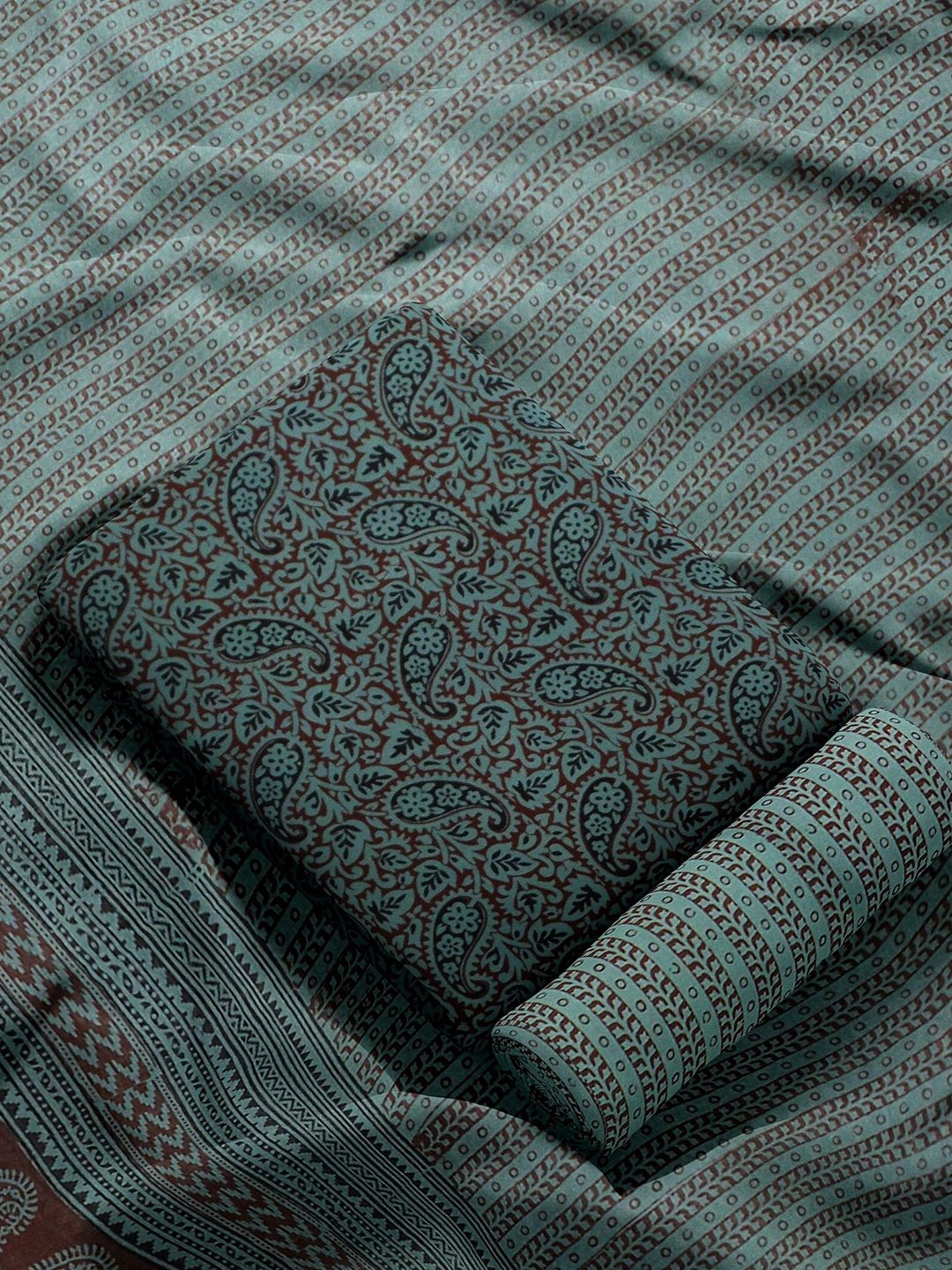 

Weaves of Tradition Printed Pure Cotton Unstitched Dress Material, Teal