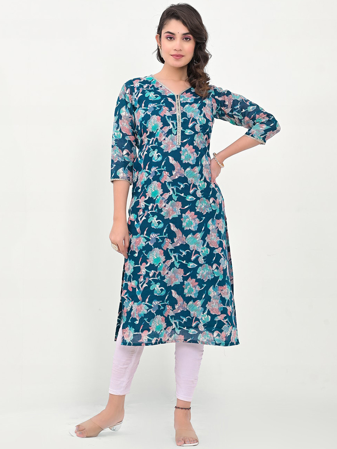 

Label Khoj Floral Printed V-Neck Cotton Straight Kurta, Blue