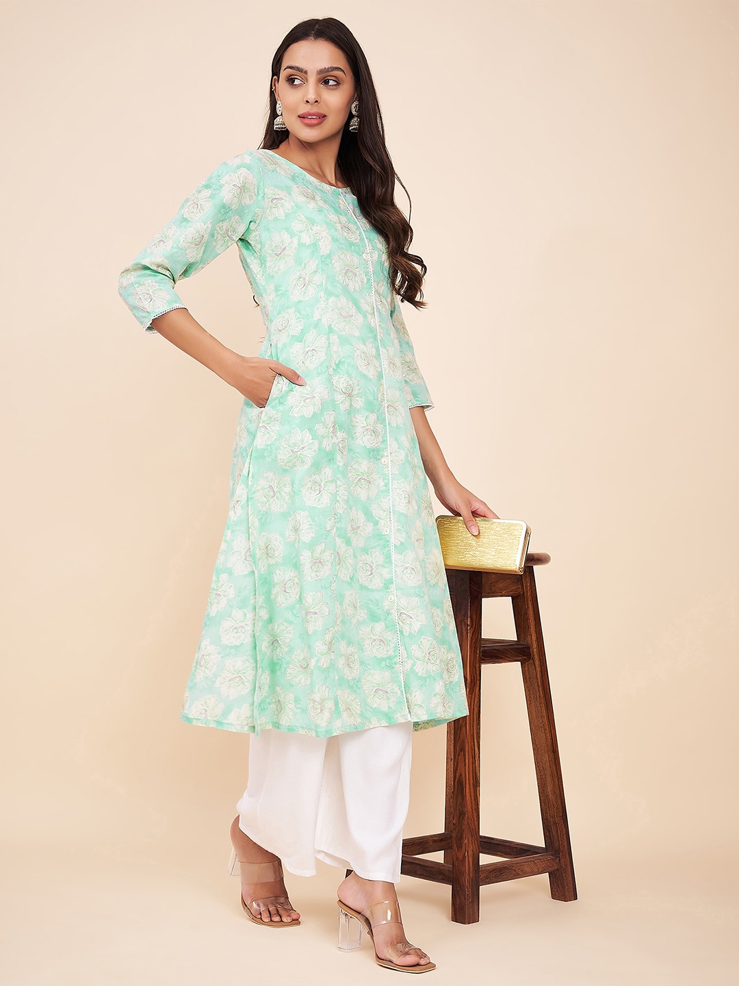 

Label Khoj Floral Printed Round Neck Cotton Straight Kurta, Sea green