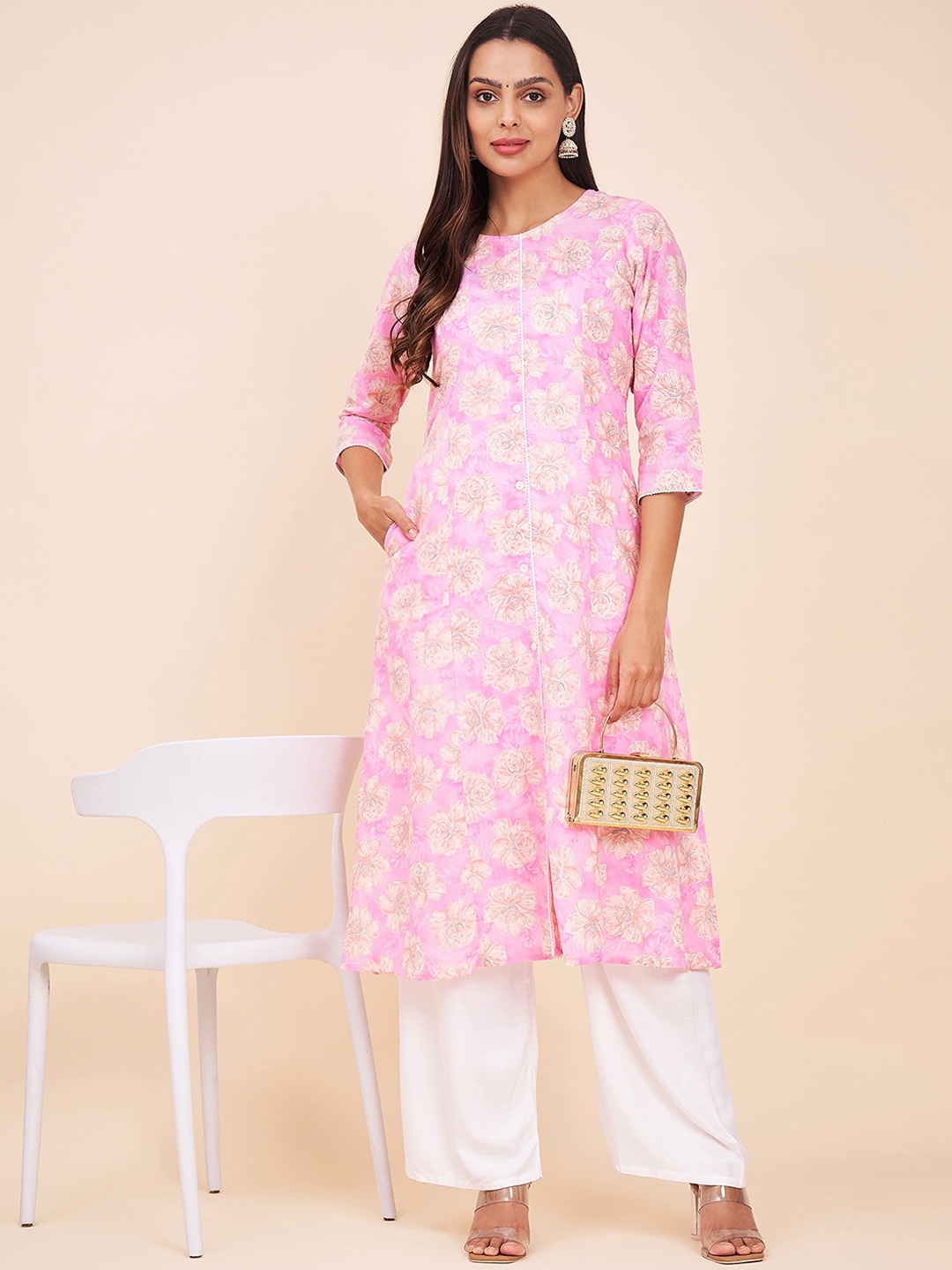 

Label Khoj Floral Printed Round Neck Cotton Straight Kurta, Pink