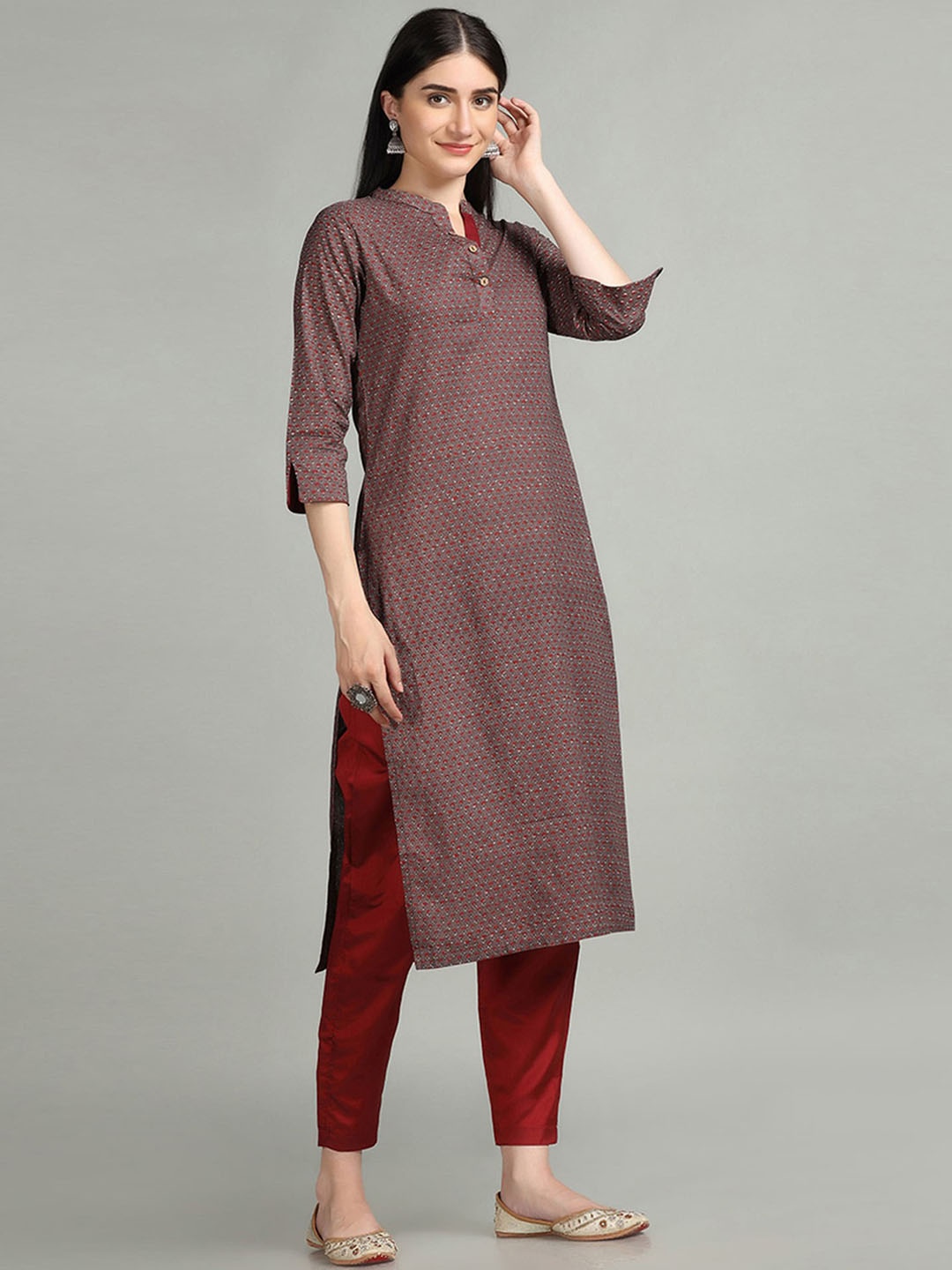 

Shaily Floral Printed Mandarin Collar Indie Prints Kurta, Grey