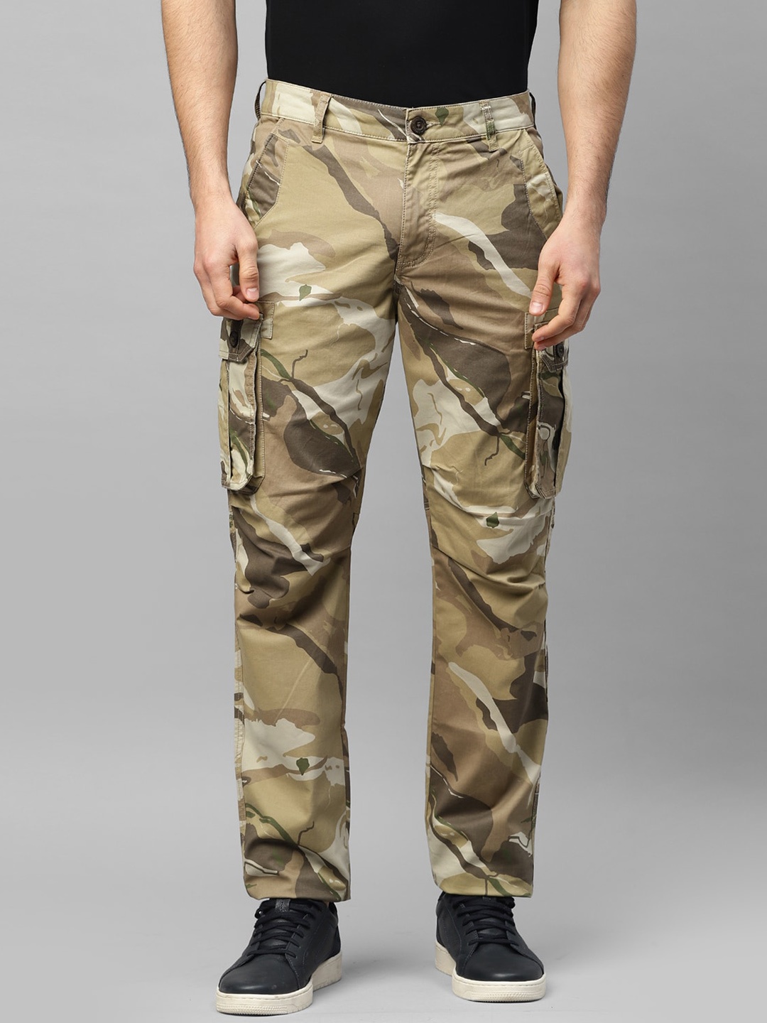 

Royal Enfield Men Camouflage Printed Regular Fit Mid-Rise Cargos Trousers, Green