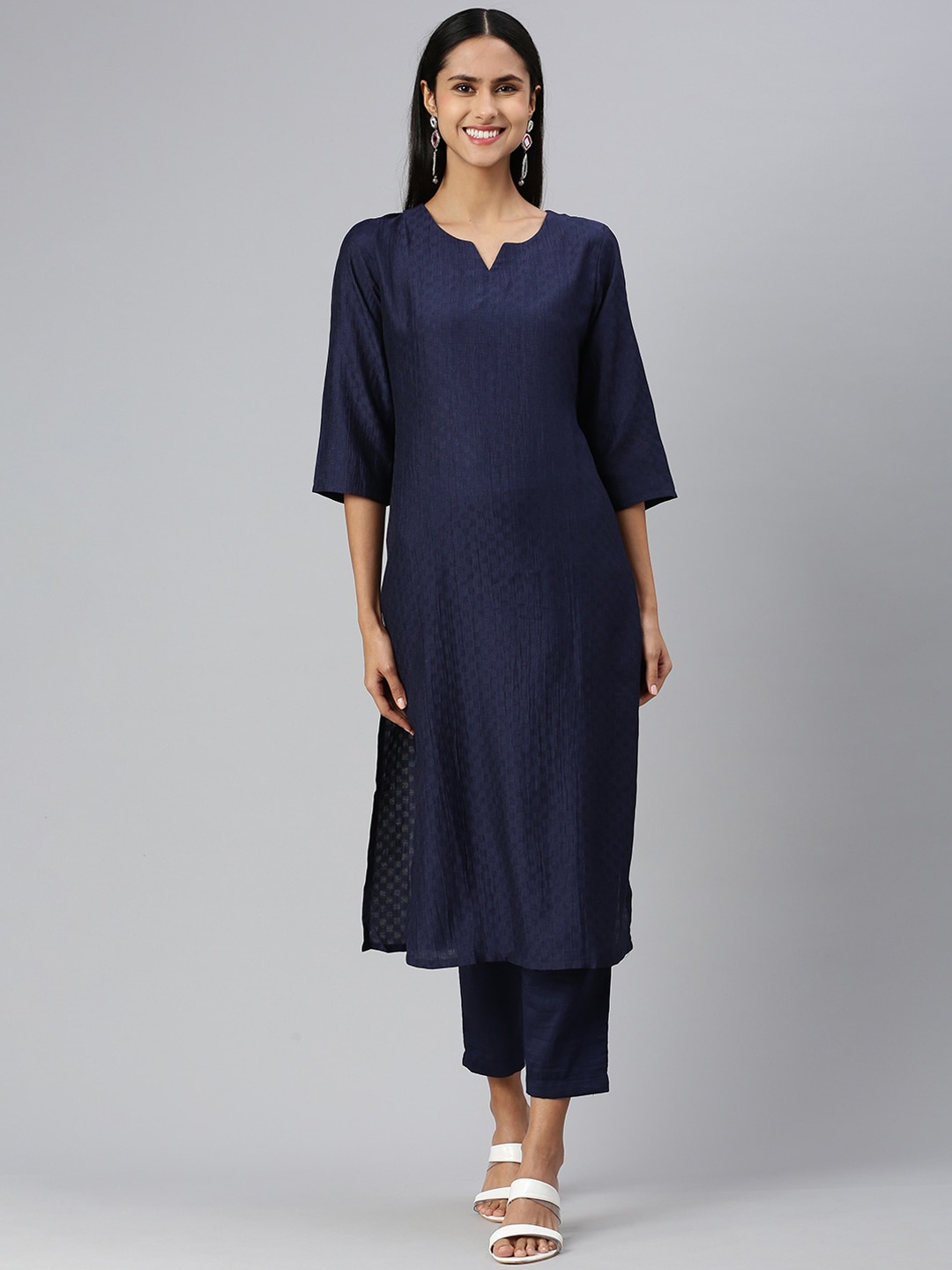 

Shaily Women Regular Kurta with Trousers, Navy blue