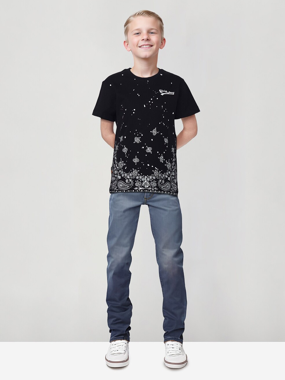 

Gini and Jony Boys Printed Applique T-shirt, Black