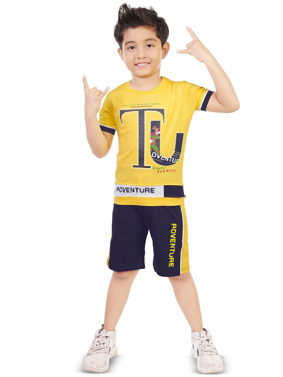 

BAESD Boys Printed T-shirt with Shorts, Yellow