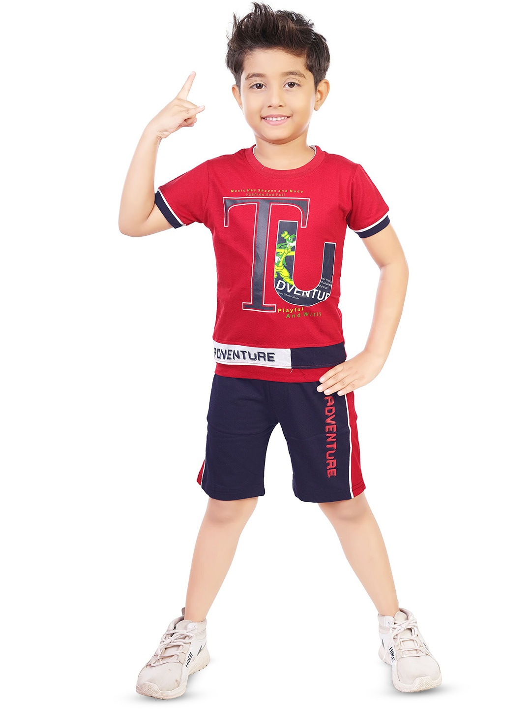 

BAESD Boys Printed T-shirt with Shorts, Maroon