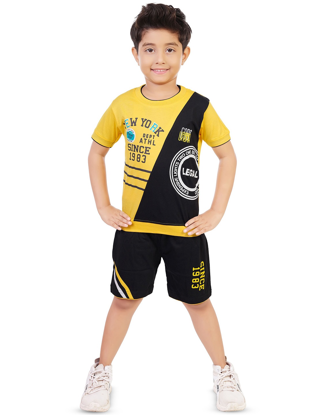 

BAESD Boys Printed T-shirt with Shorts, Yellow