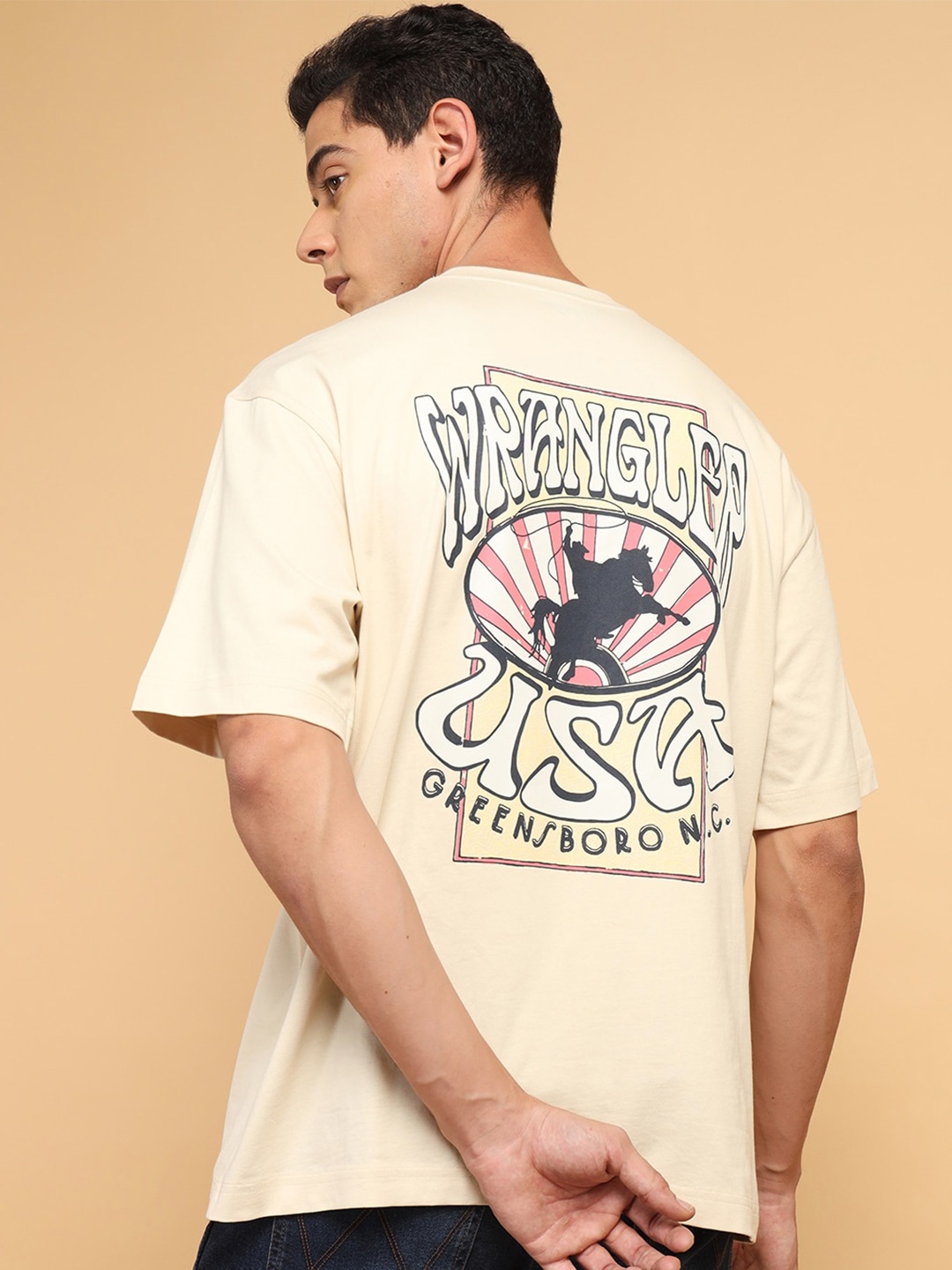 

Wrangler Men Typography Printed Mandarin Collar Drop-Shoulder Sleeves Applique T-shirt, Beige