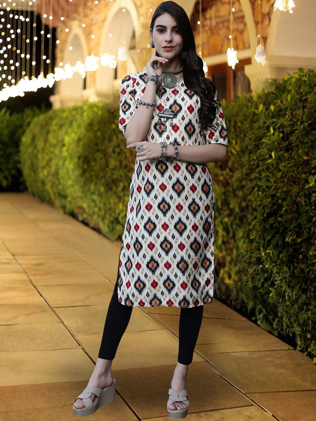 7Threads Geometric Printed Straight Crepe Kurta, White