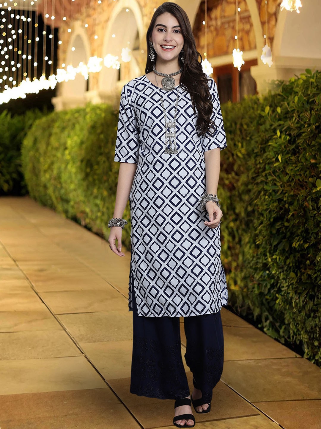 

7Threads Geometric Printed Crepe Kurta, Blue