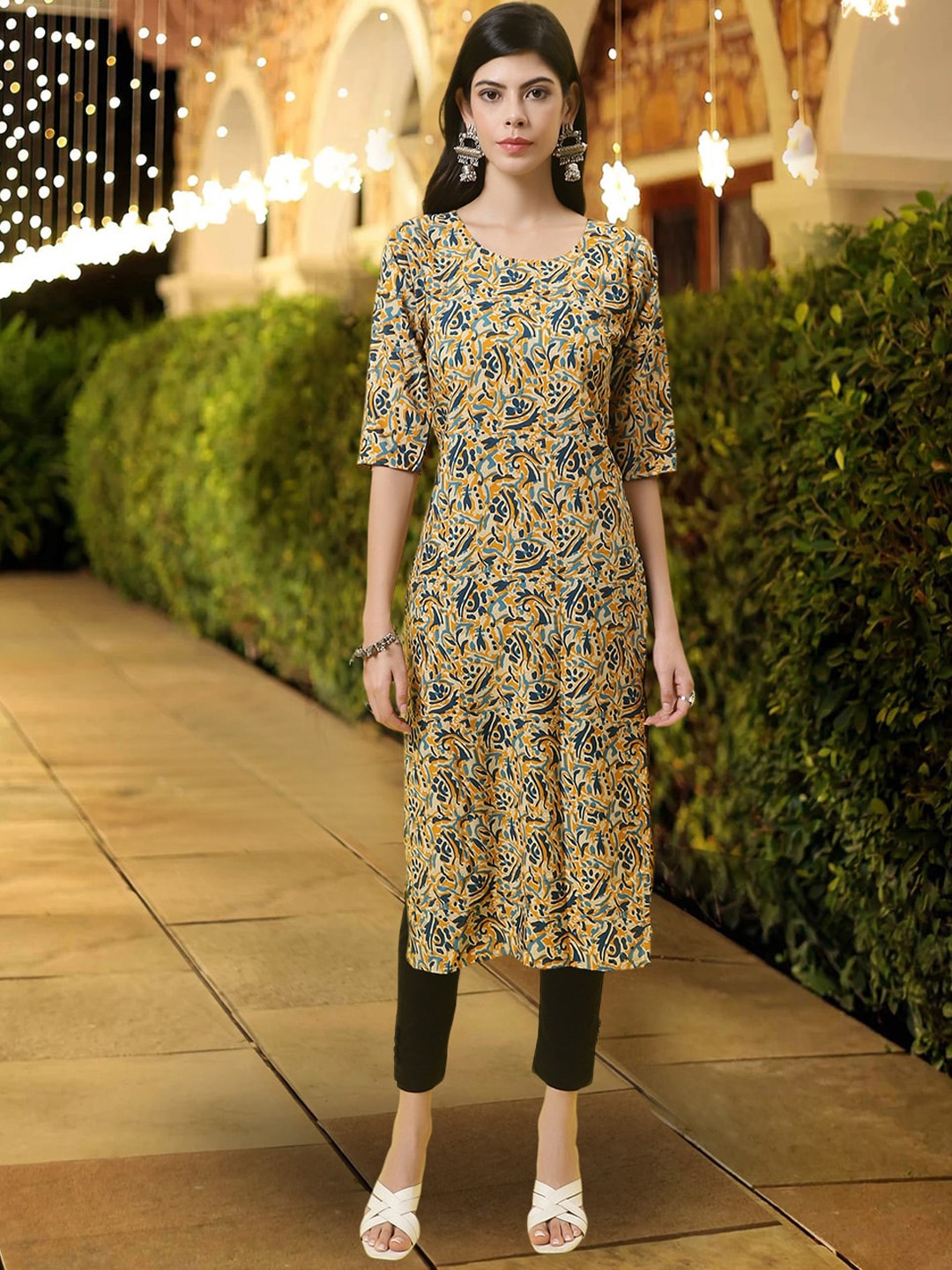 

7Threads Floral Printed Crepe Straight Kurta, Green