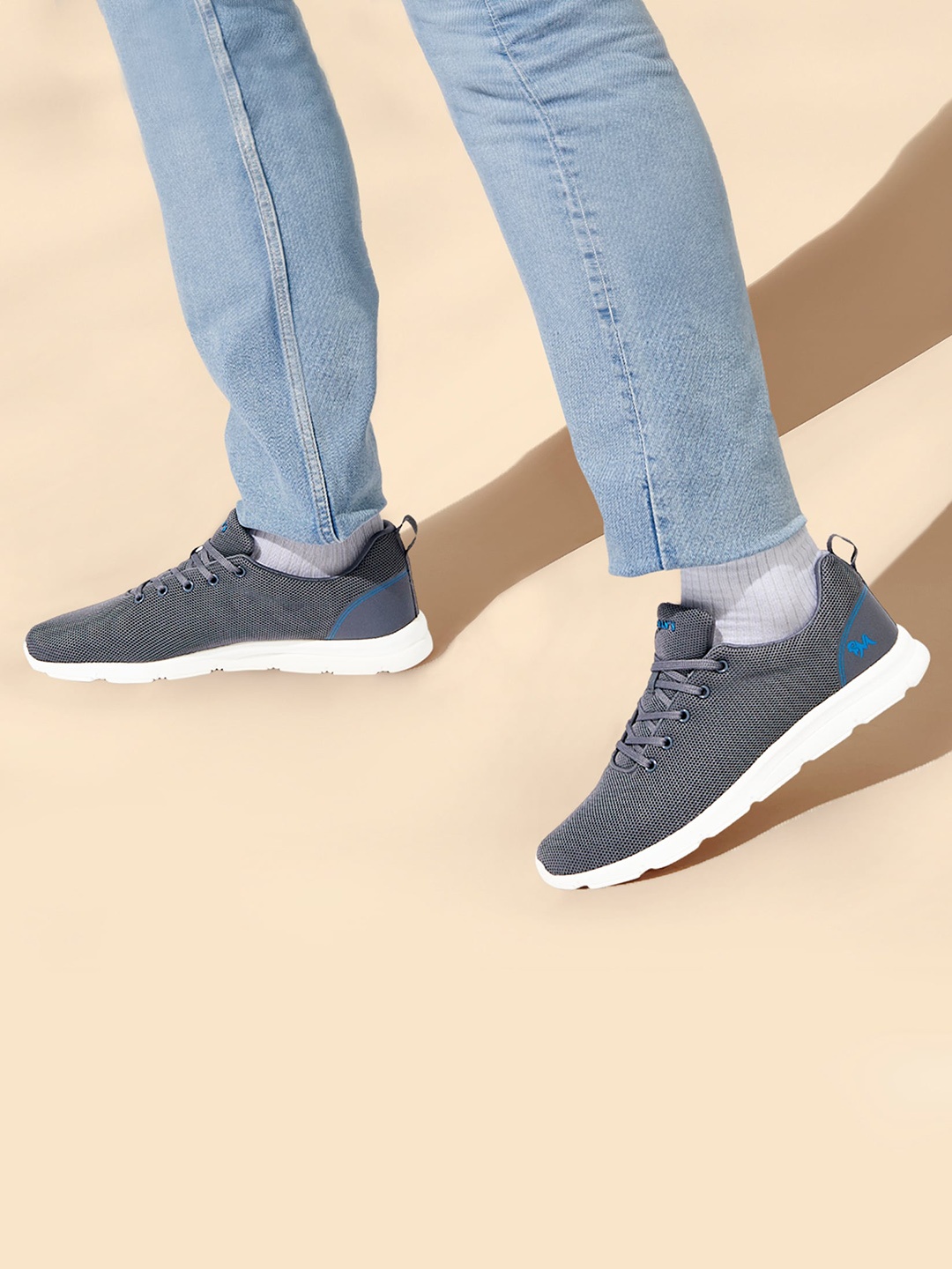 

NEEMANS Unisex Textured Lightweight Comfort Insole Contrast Sole Lace-Ups Sneakers, Grey