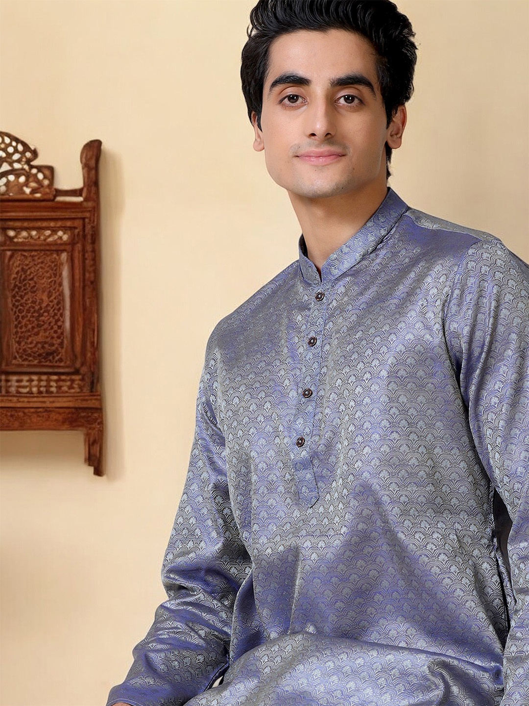 

TATTVA Woven Design Mandarin Collar Straight Kurta, Lavender