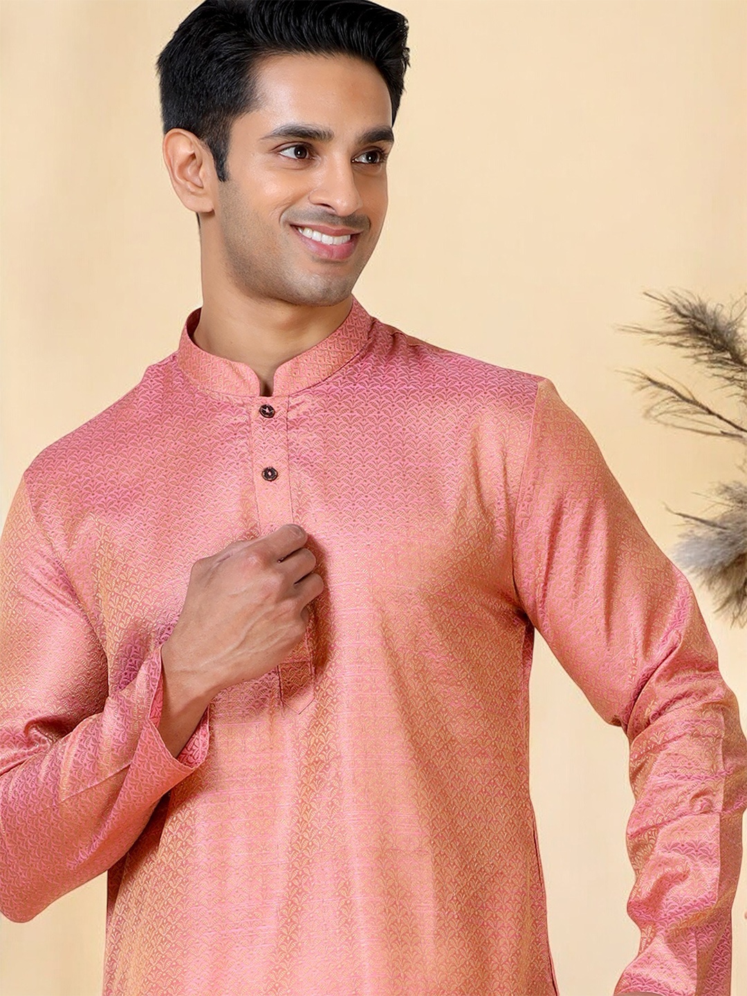 

TATTVA Ethnic Motifs Woven Design Mandarin Collar Straight Kurta, Peach