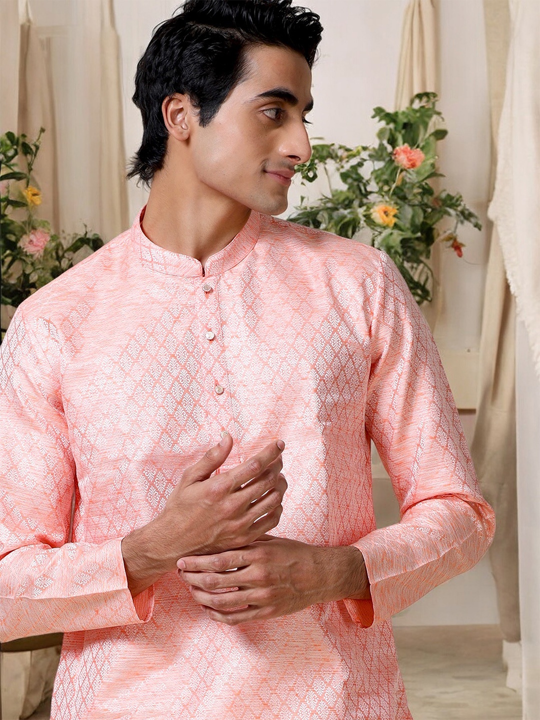 

TATTVA Woven Design Mandarin Collar Straight Kurta, Orange