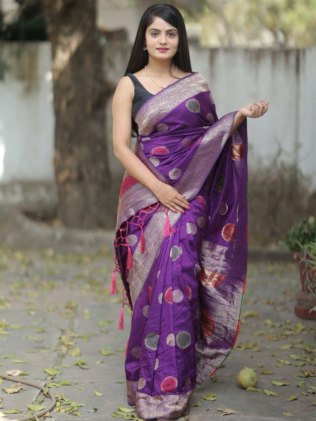 

bansari textiles Ethnic Motifs Woven Design Zari Banarasi Saree, Purple