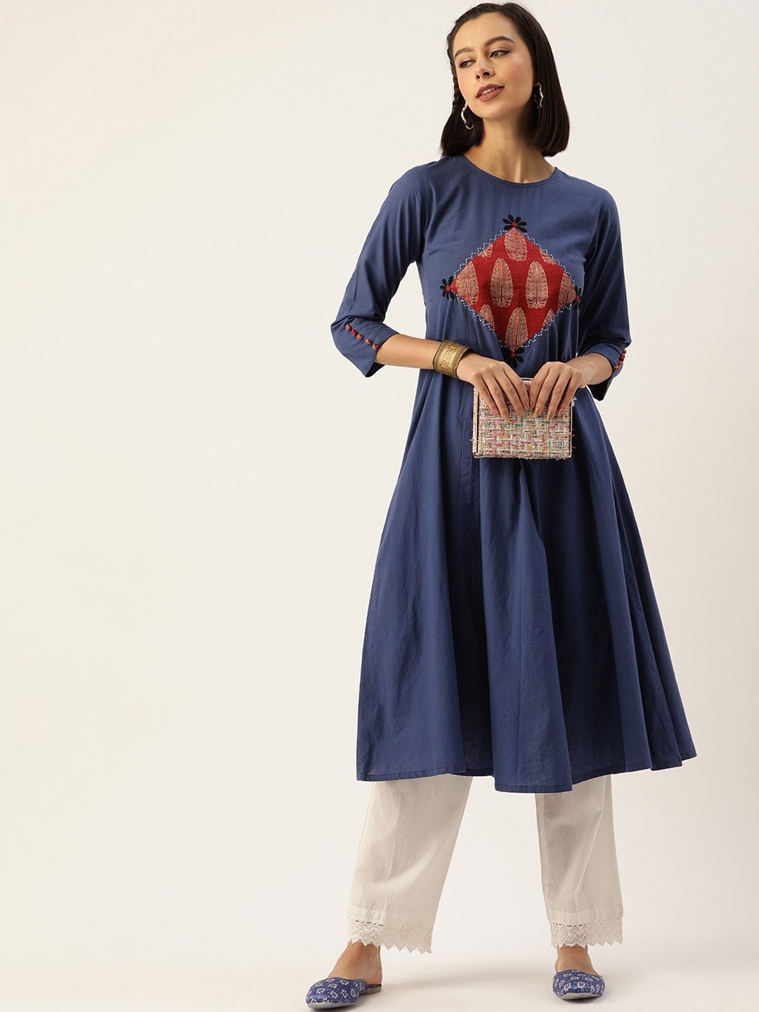 

Saanjh Round Neck Thread Work Indie Prints Anarkali Kurta, Blue