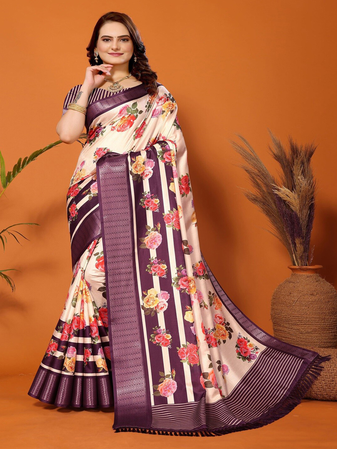 

ARYZE Floral Zari Silk Blend Saree, Purple
