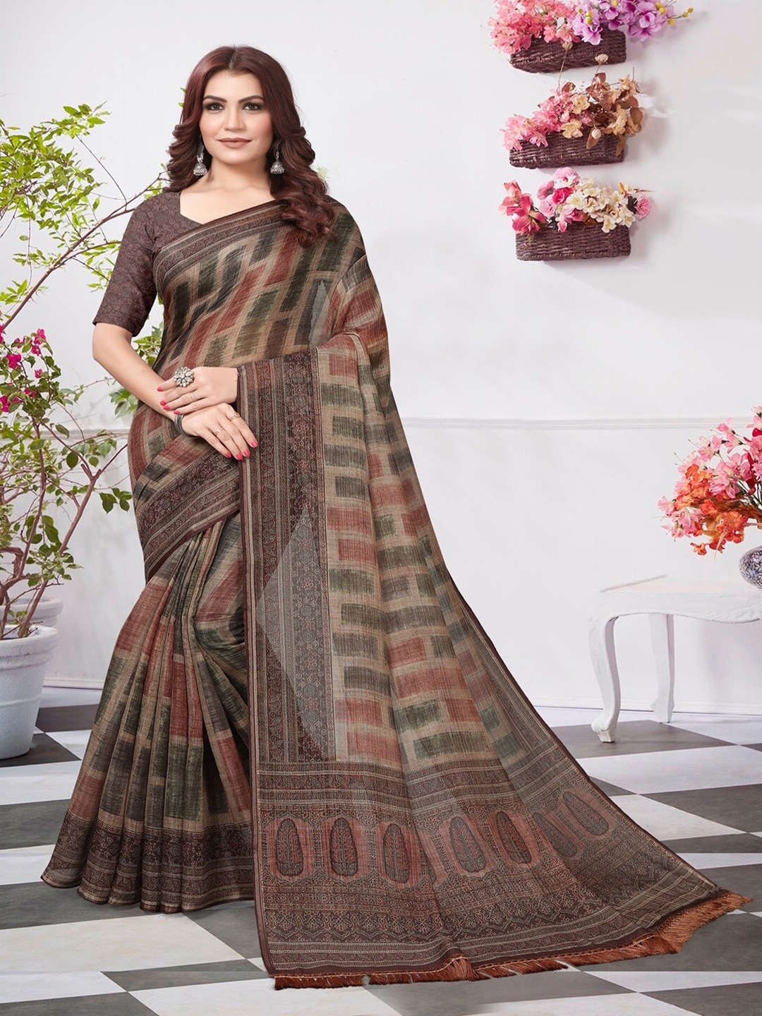 

ARYZE Floral Art Silk Saree, Brown