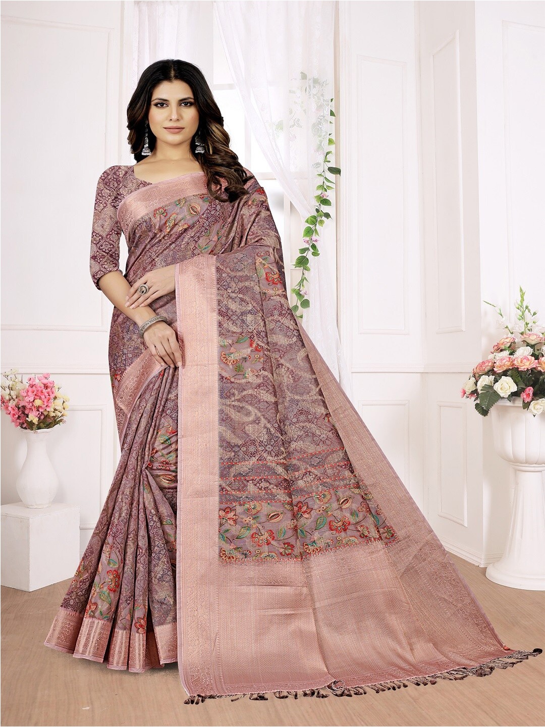 

ARYZE Floral Zari Pure Silk Saree, Magenta