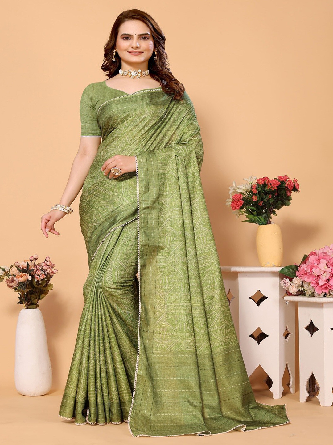 

ARYZE Ethnic Motifs Silk Blend Saree, Olive