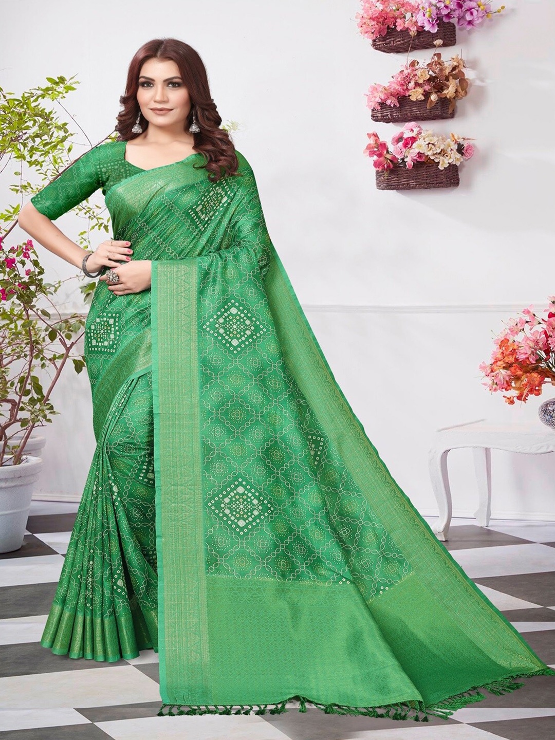 

ARYZE Bandhani Zari Art Silk Saree, Green