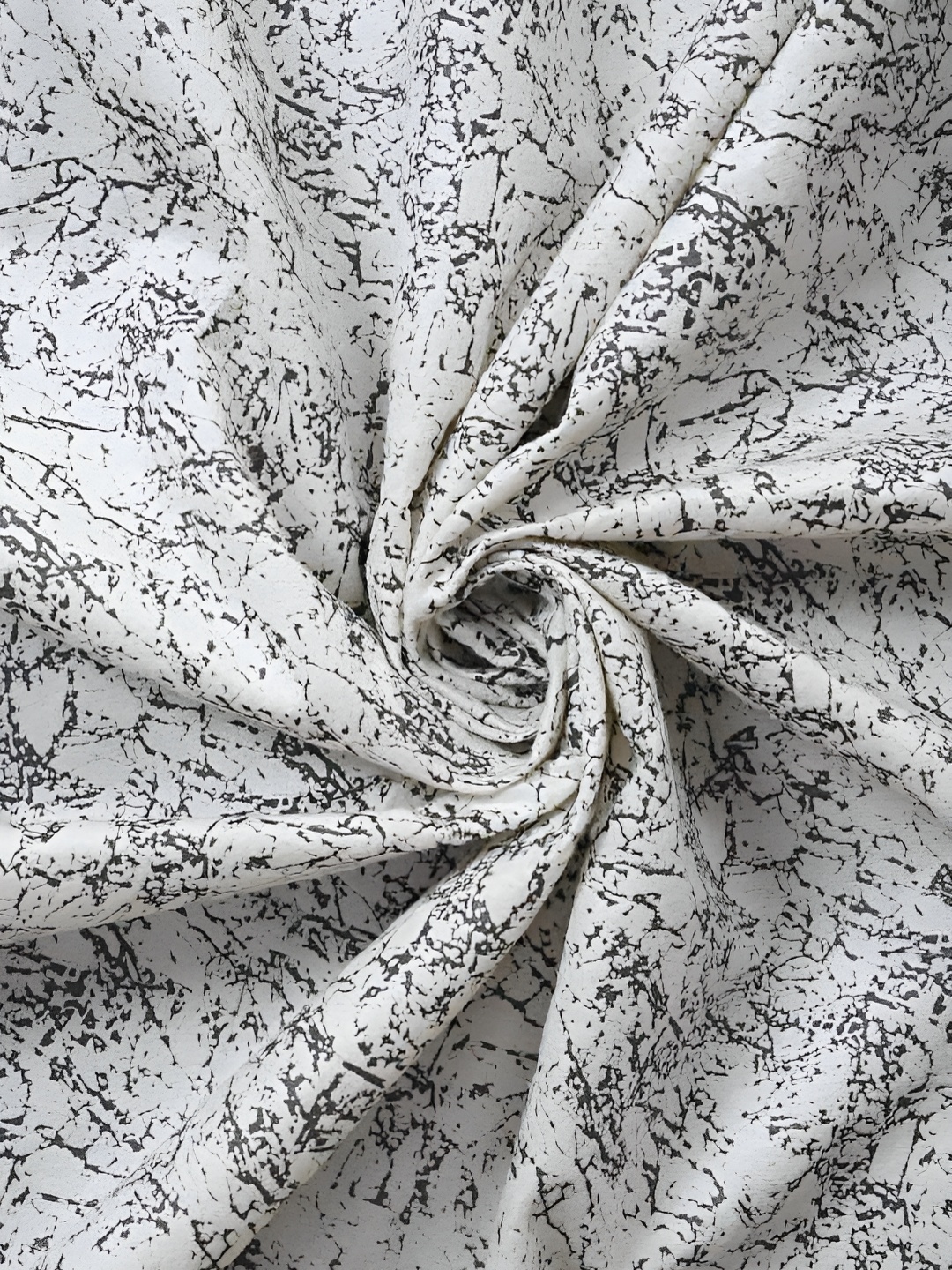 

Galaxy Home Decor Off White Floral Room Darkening Window Curtain