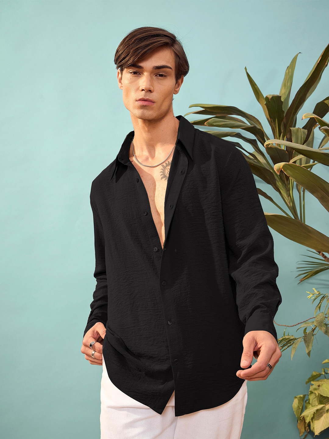 

MASCLN SASSAFRAS Black Relaxed Opaque Casual Shirt