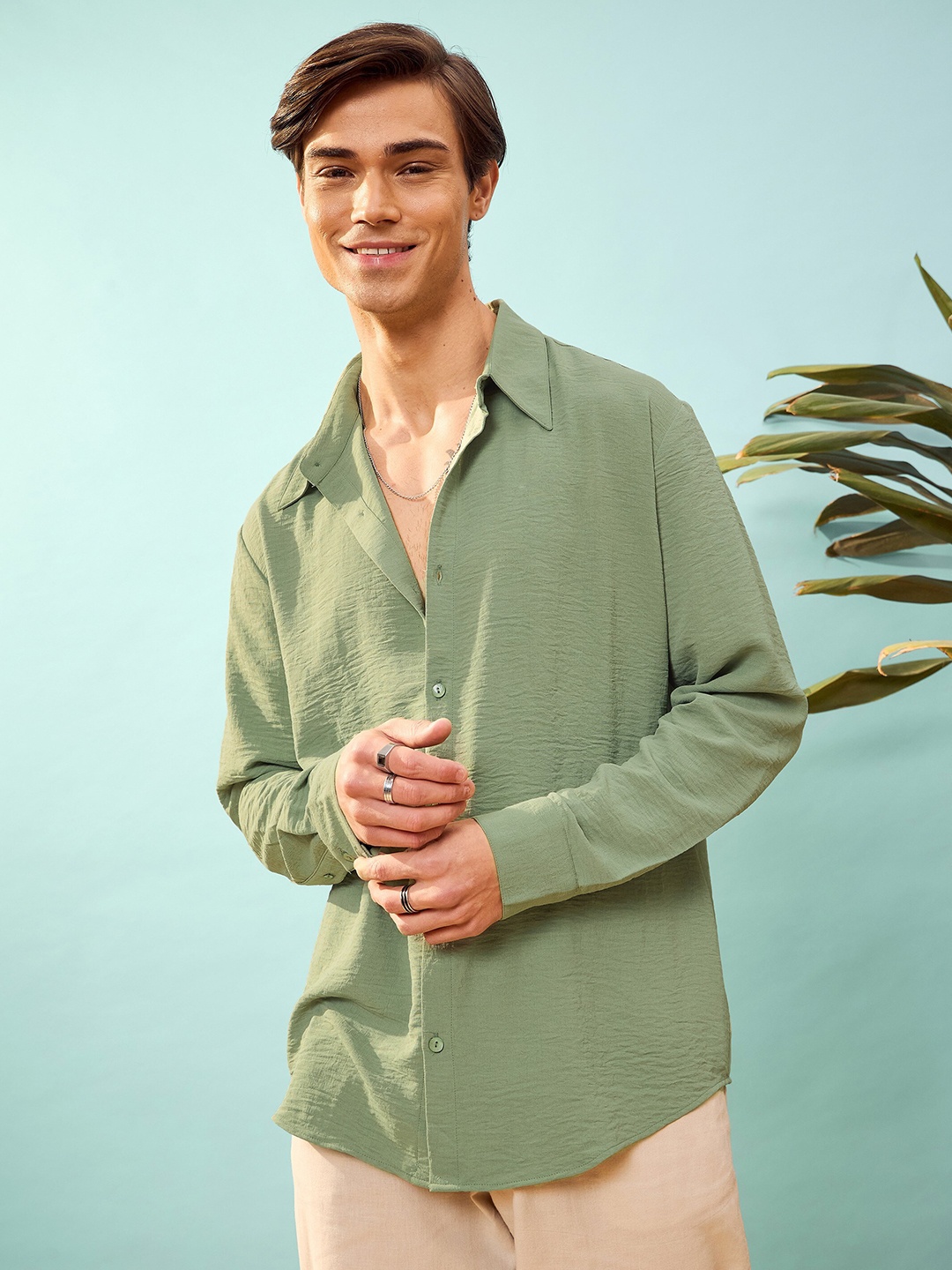 

MASCLN SASSAFRAS Olive Green Relaxed Spread Collar Casual Shirt