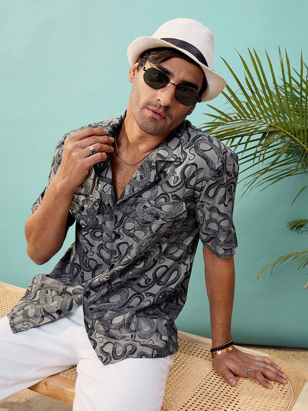 

MASCLN SASSAFRAS Unisex Grey & Black Snake Printed Relaxed Fit Casual Shirt