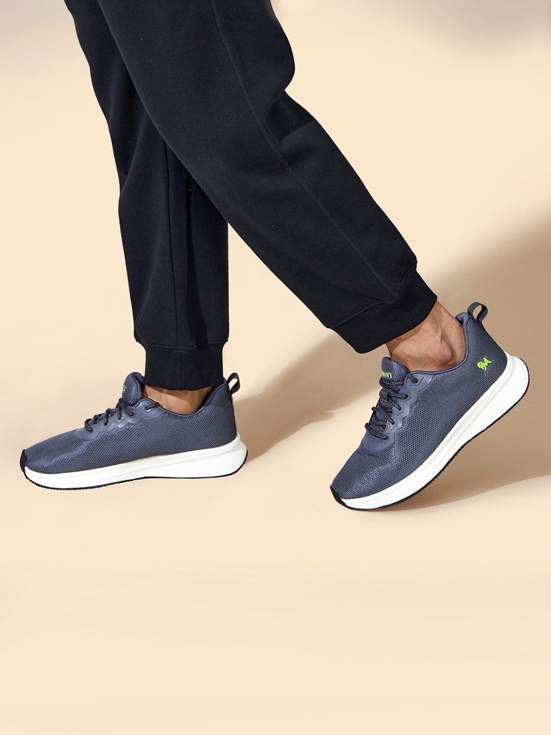 

NEEMANS Unisex Textured Sneakers, Grey