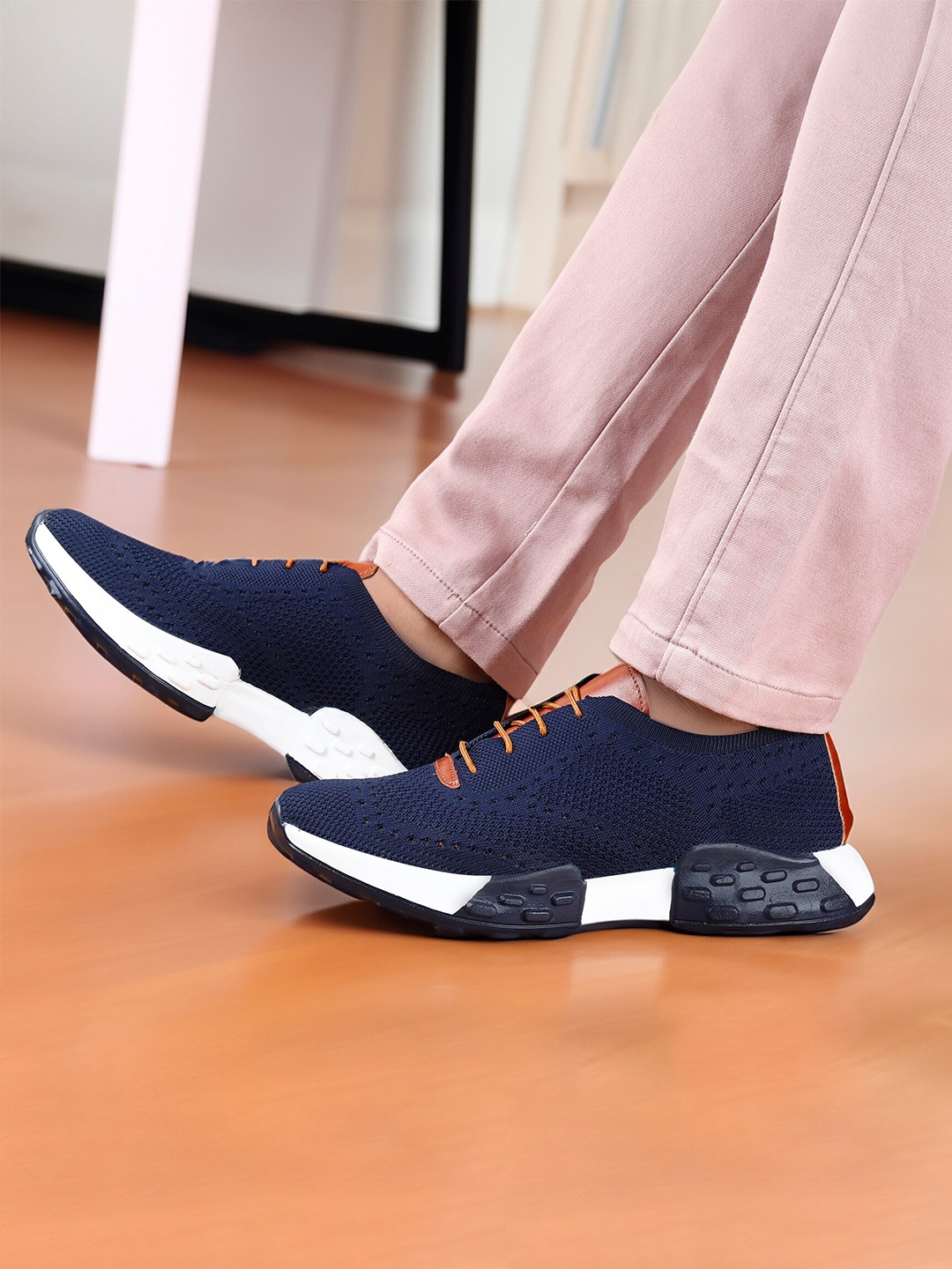 

HERE&NOW Men Mesh Running Non-Marking Shoes, Blue