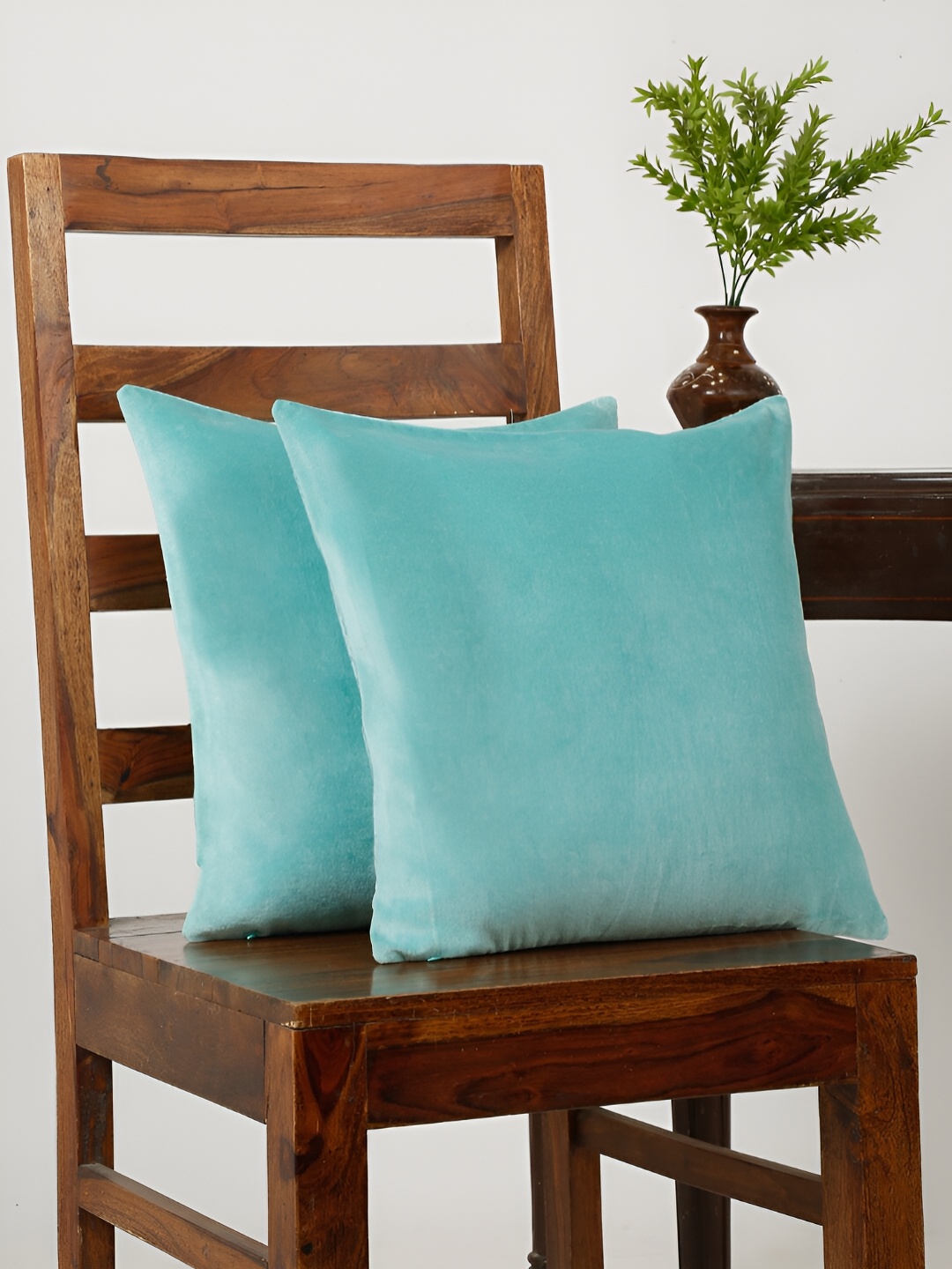 

Aura Teal Set of 2 Velvet Square Cushion Covers