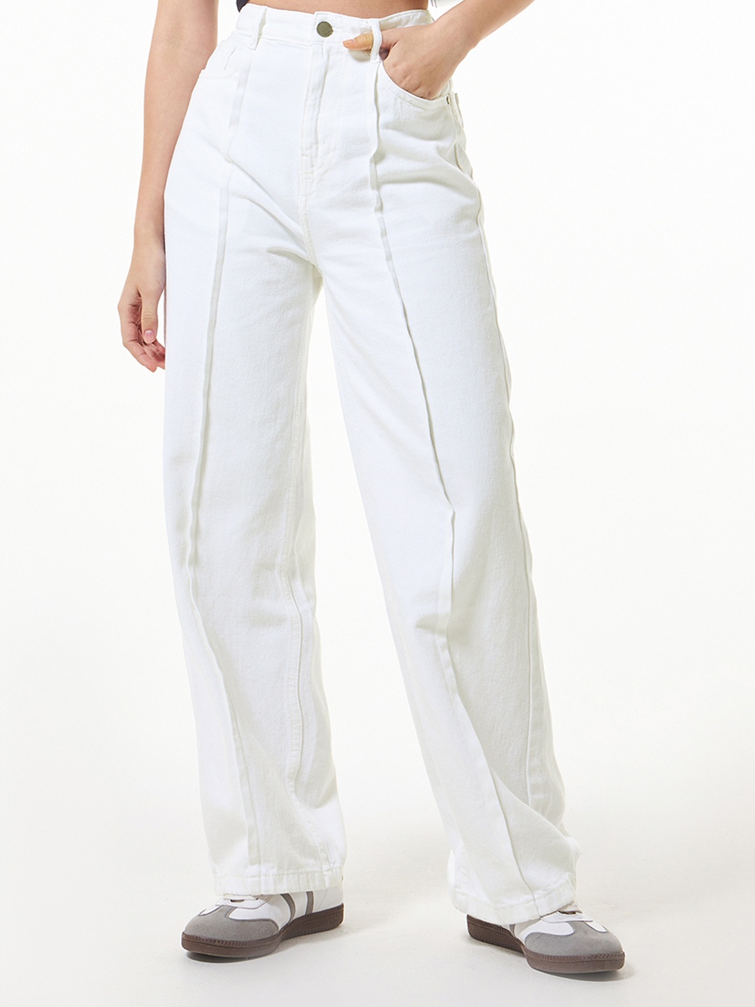 

Bewakoof Women Straight Fit High-Rise Clean Look Cotton Jeans, White