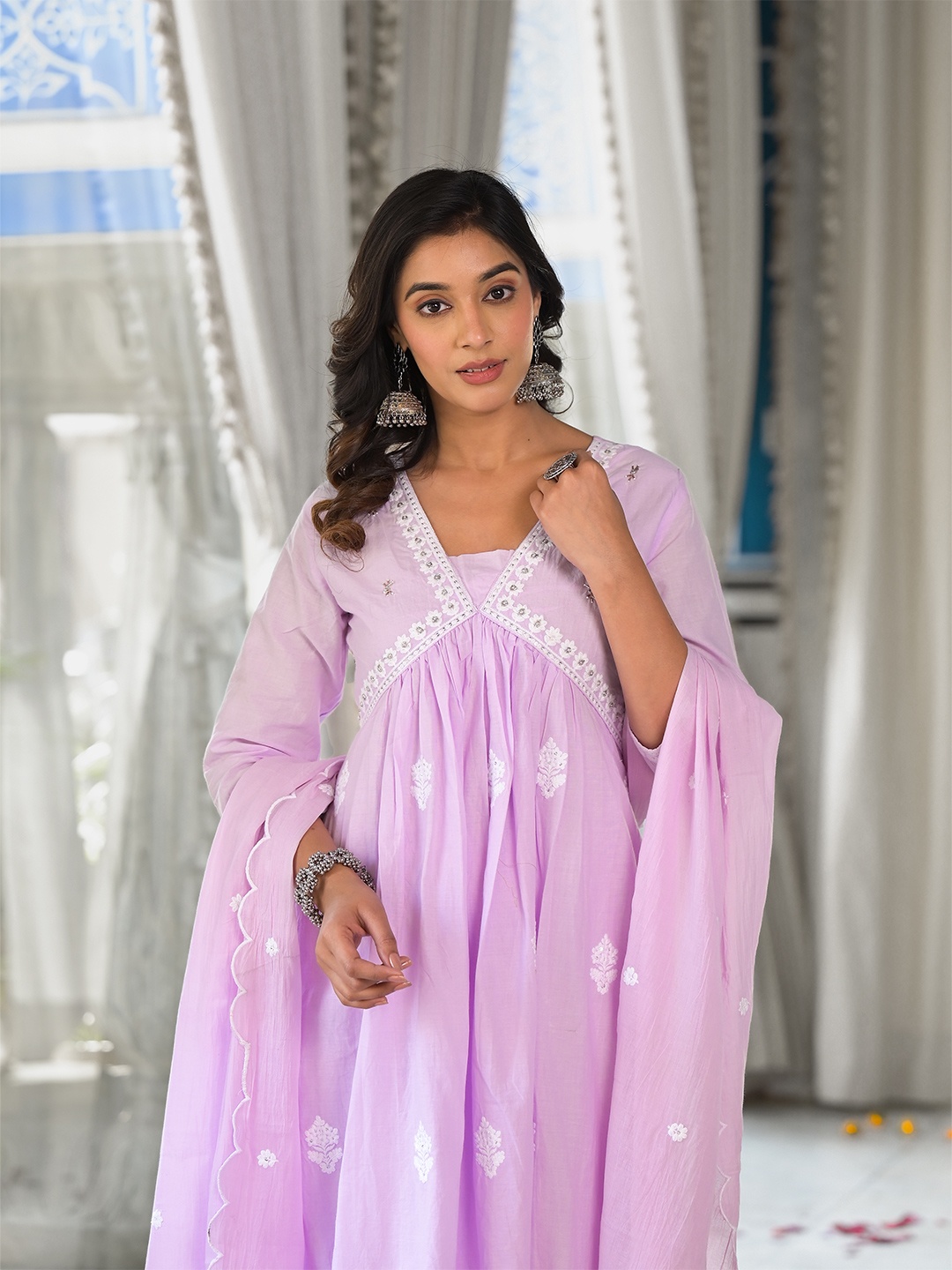 

Varanga Women Floral Embroidered Empire Thread Work Pure Cotton Kurta with Trousers & With Dupatta, Lavender