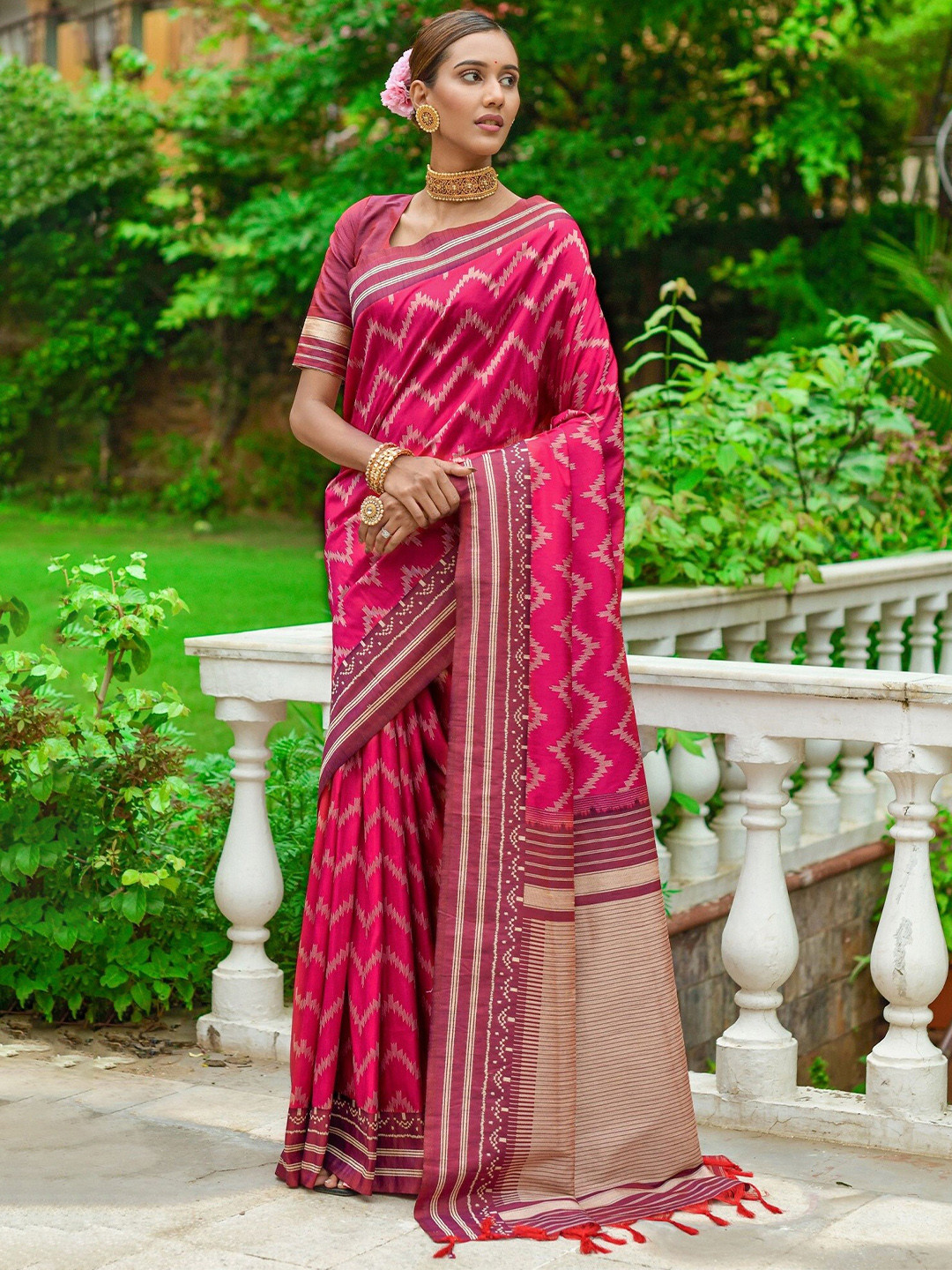

Mitera Silk Blend Saree, Pink