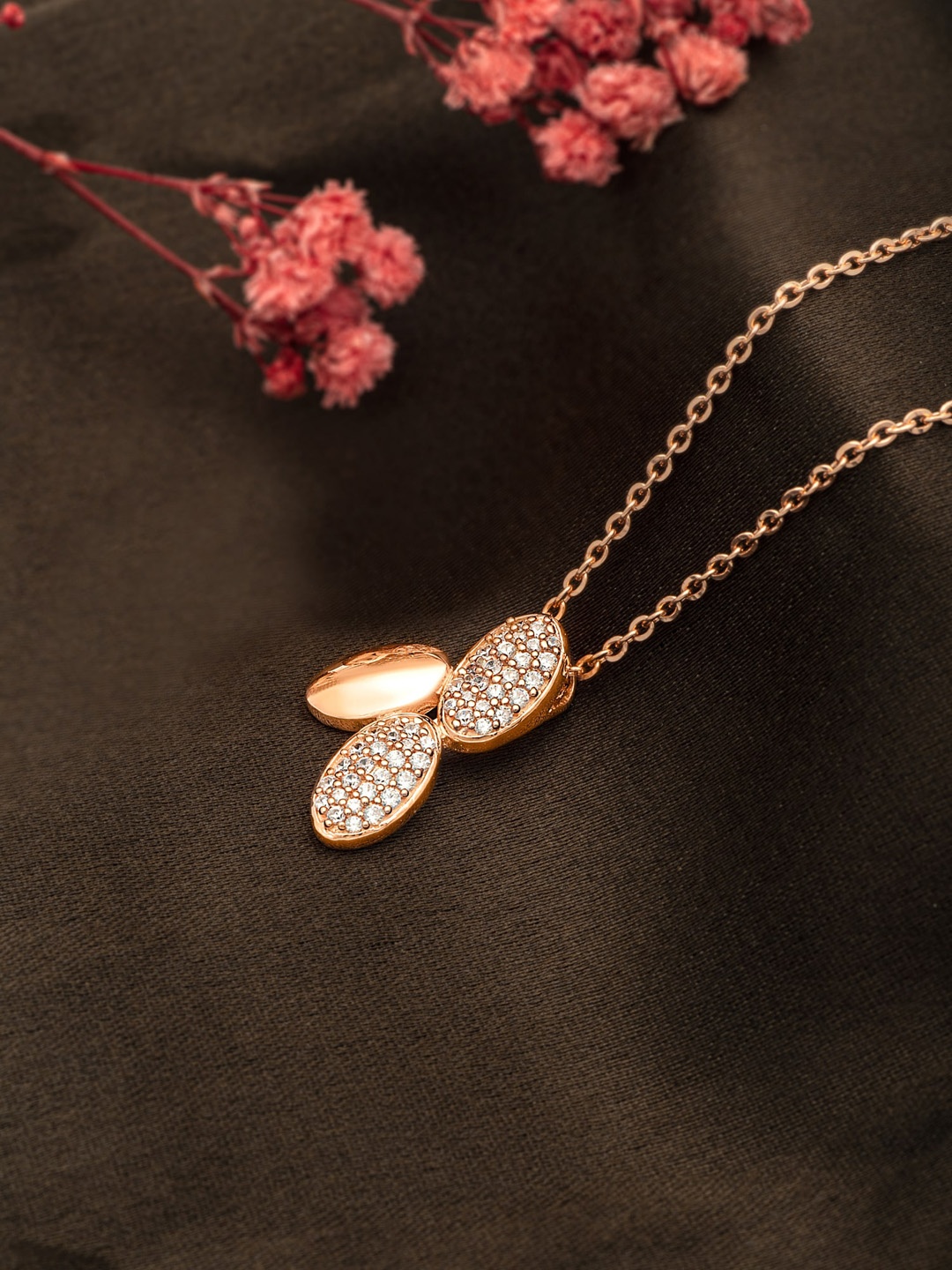 

SILBERRY Rose Gold-Plated Oval Pendants with Chains