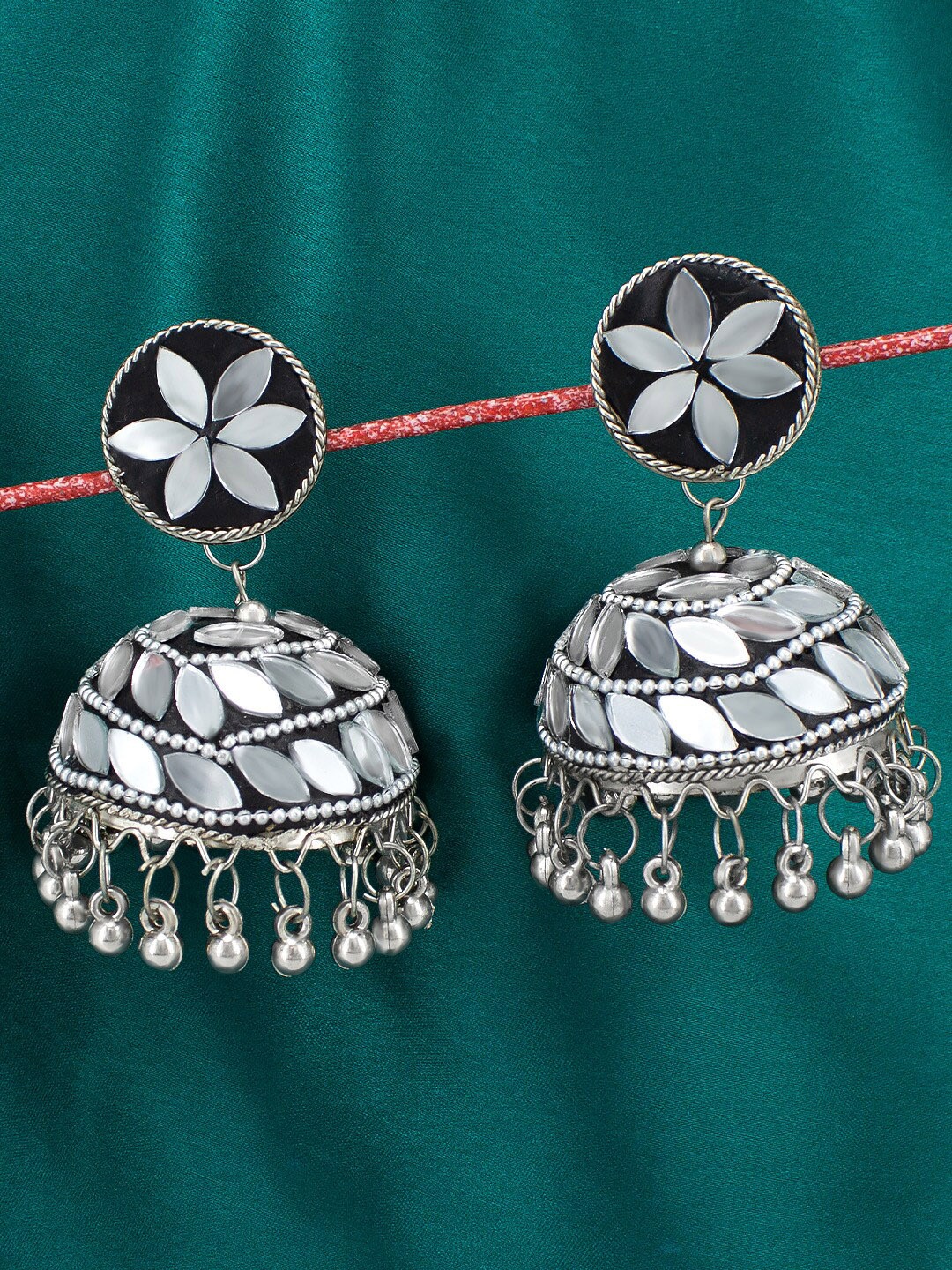 

PRIVIU Dome Shaped Jhumkas Earrings, Black