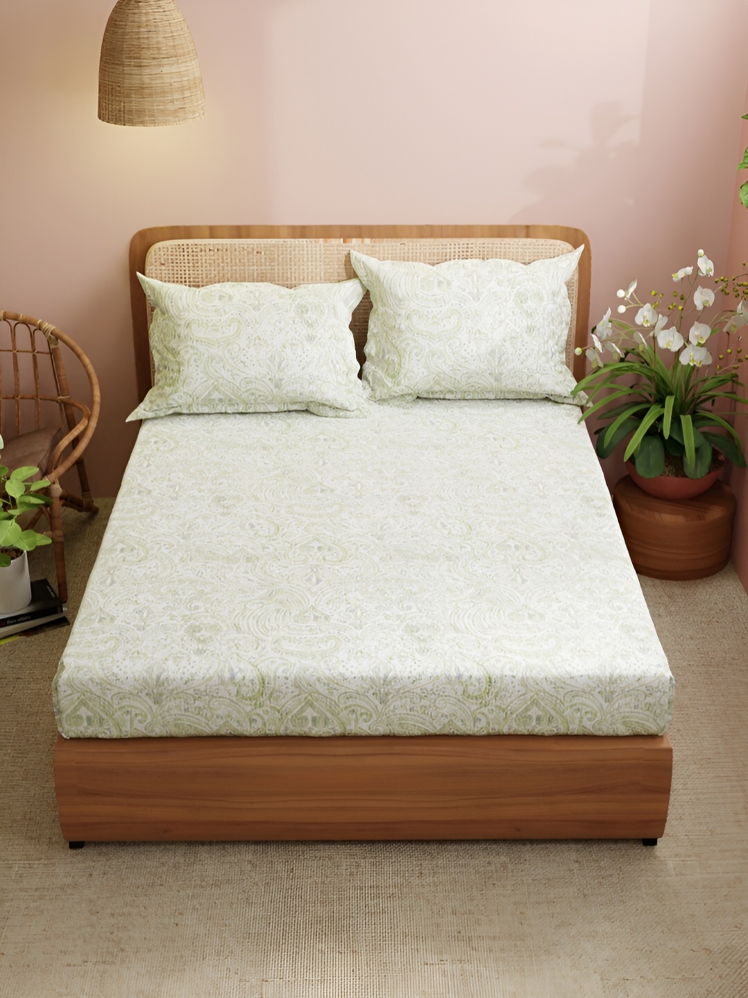 

BIANCA Olive Green & Off White Ethnic Motifs 210 TC Queen Bedsheet with 2 Pillow Covers