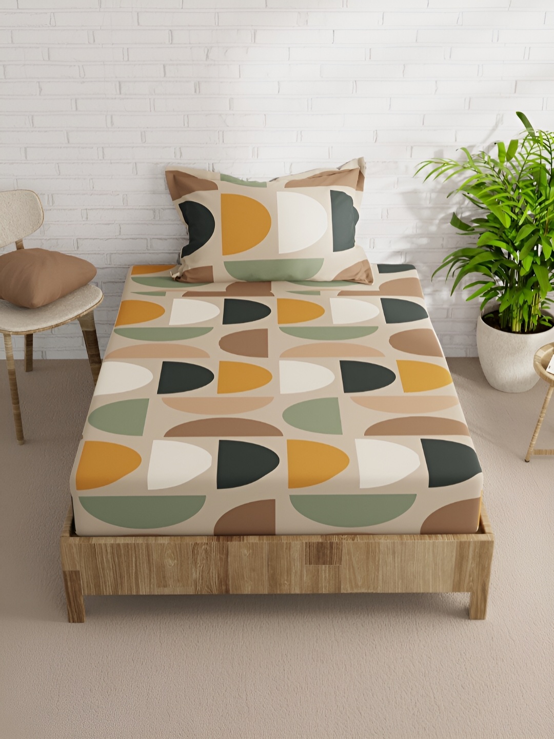 

BIANCA Beige & Green Geometric 152 TC Single Bedsheet with 1 Pillow Covers
