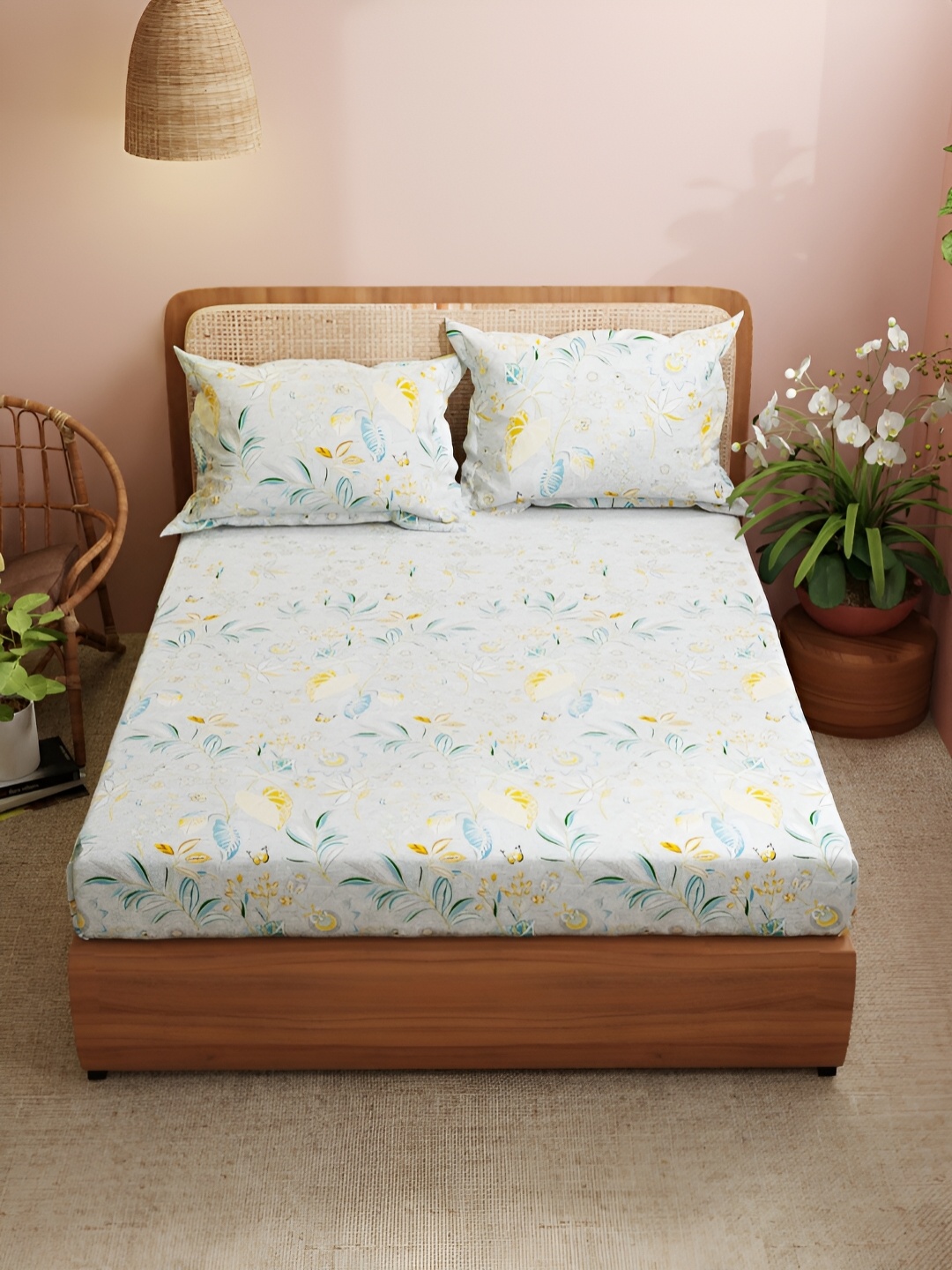 

BIANCA Beige & Blue Floral 210 TC Queen Bedsheet with 2 Pillow Covers