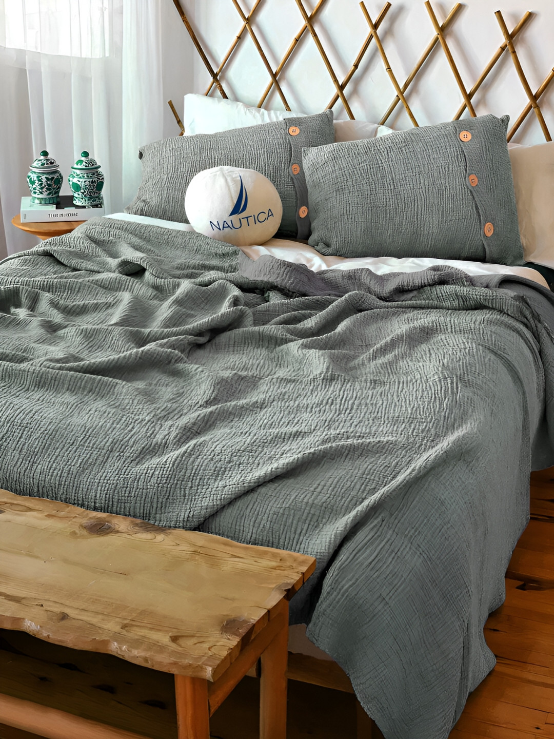 

Nautica Grey 350 TC Queen Bedsheet with 2 Pillow Covers
