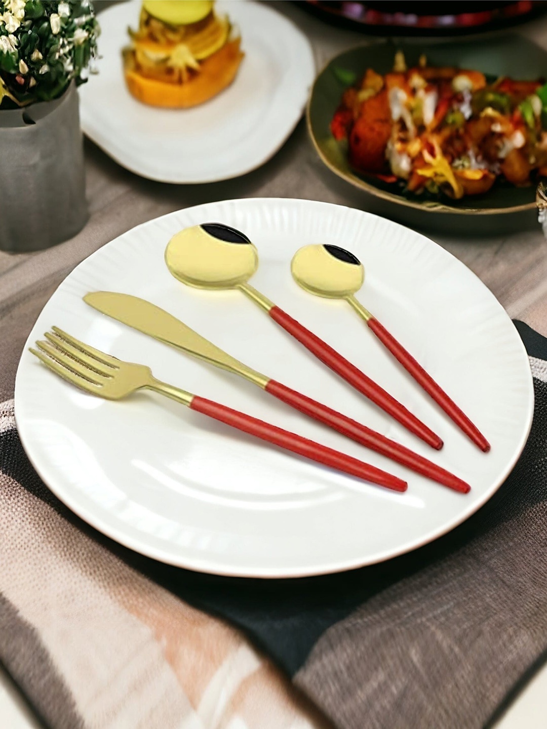 

FNS Mino 24-Pcs Beige & Red Stainless Steel Rust-Free Mixed Cutlery, Gold