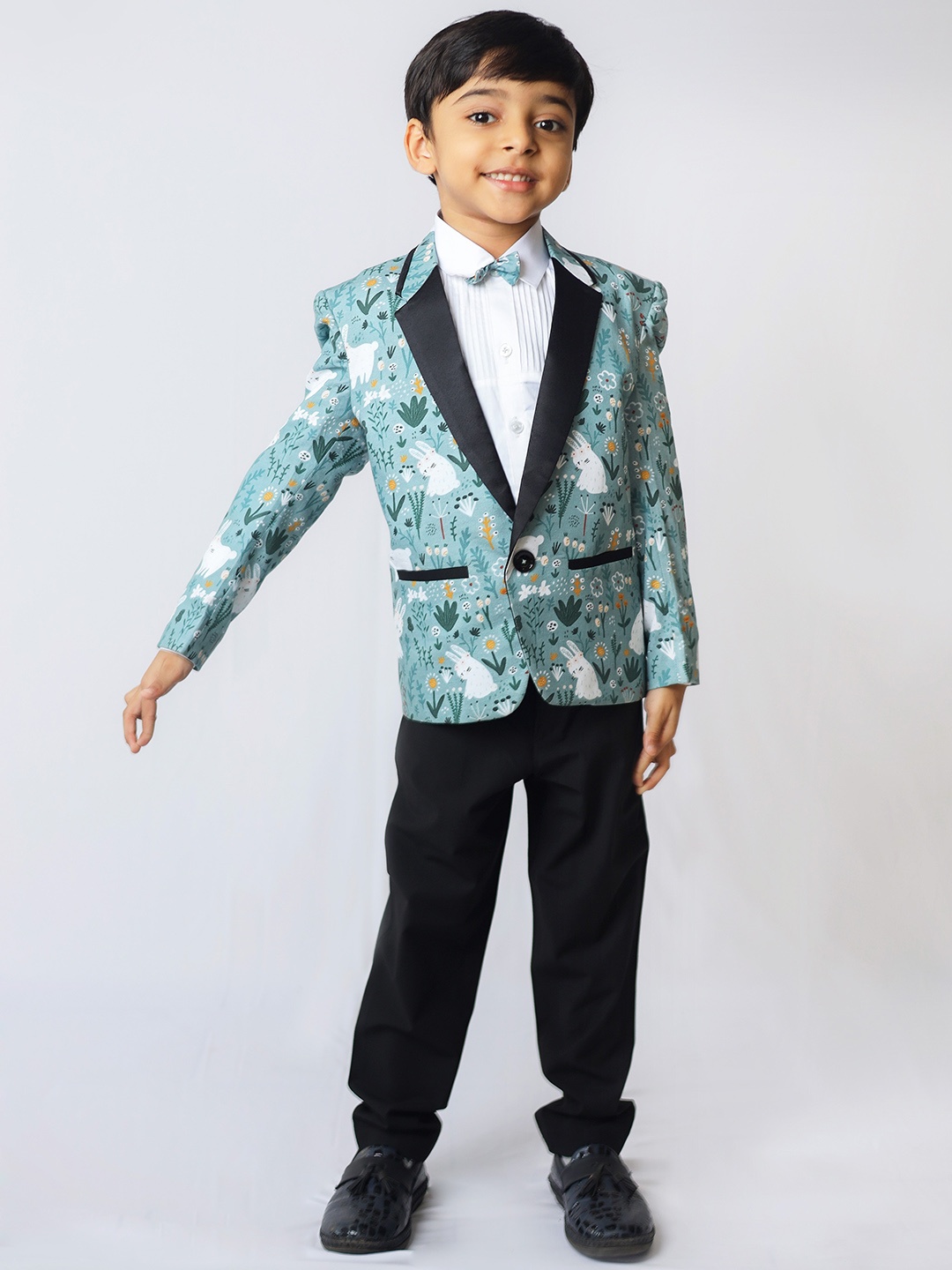 

BAESD Boys Rabbit Printed Tuxedo Blazer, Sea green