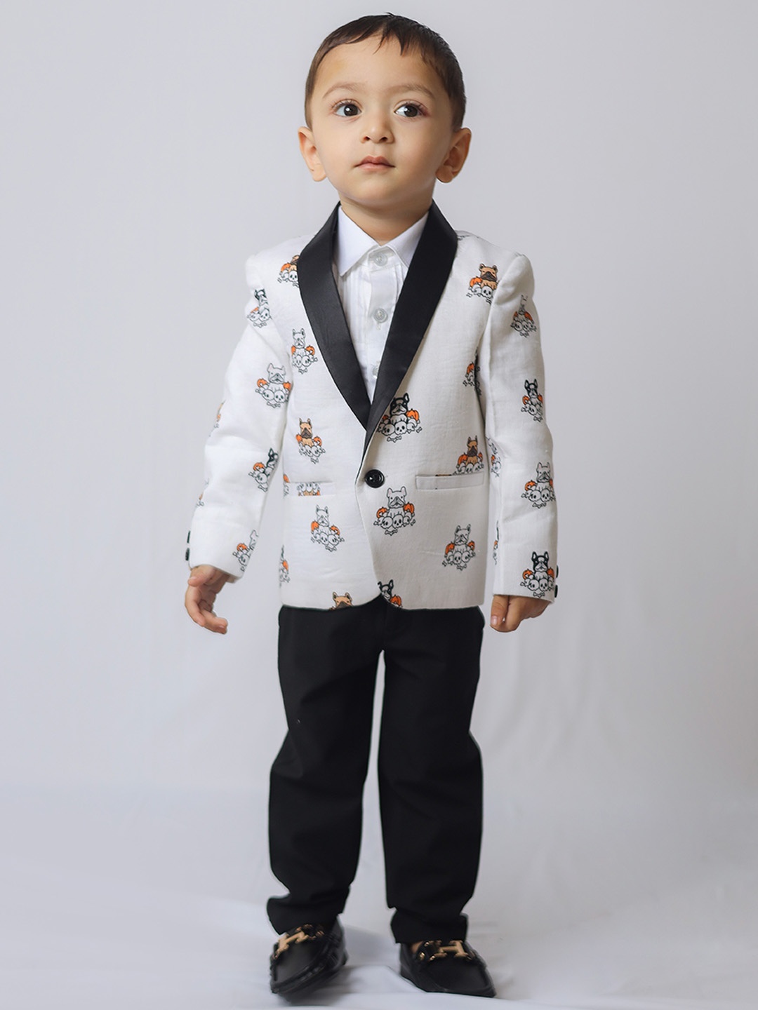 

BAESD Boys Printed Linen Tuxedo Blazer, White