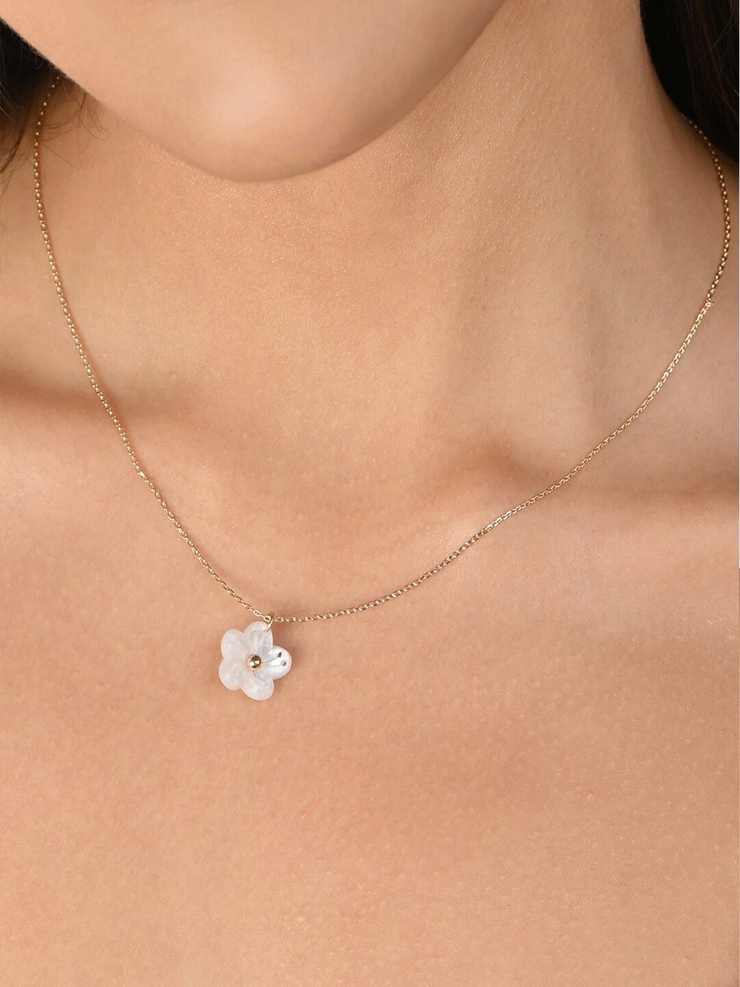 

ToniQ Gold-Plated Floral Pendants with Chains